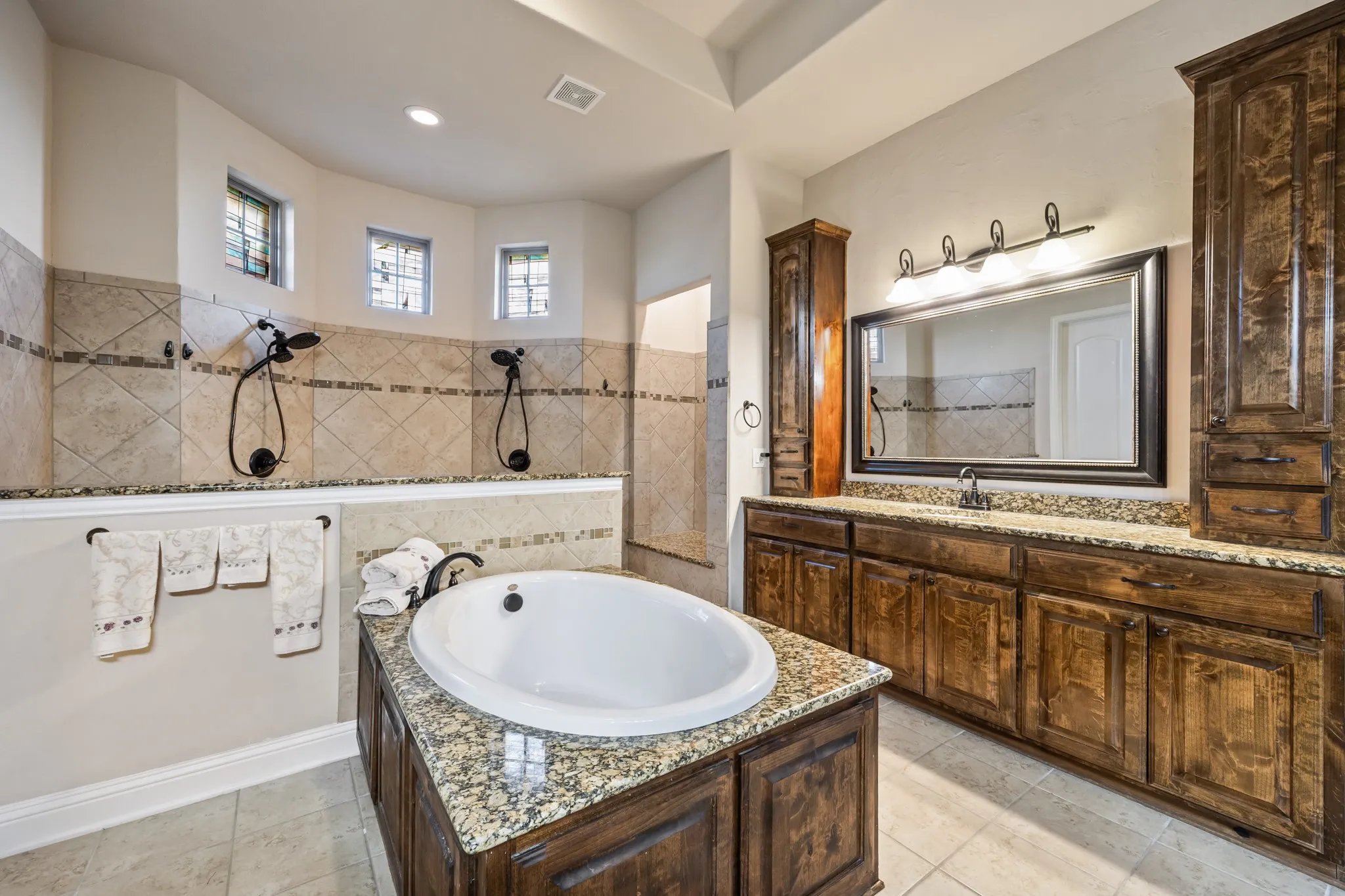 Single Family Residence For Sale in Rockwall County , 721 Kensington Drive, Mclendon Chisholm, Texas 75032, 4 Bedroom, 4 Bathroom, 3 Garage spaces, 3,947 Sqft, built in 2014, mls#21210412, Real Estate Agent in Mclendon Chisholm, Homes For Sale in Rockwall county, Homes For Sale in Mclendon Chisholm, Realtor in Mclendon Chisholm Texas, Real Estate Brokerage Independent Realty Texas, Luminita Cordes Realtor