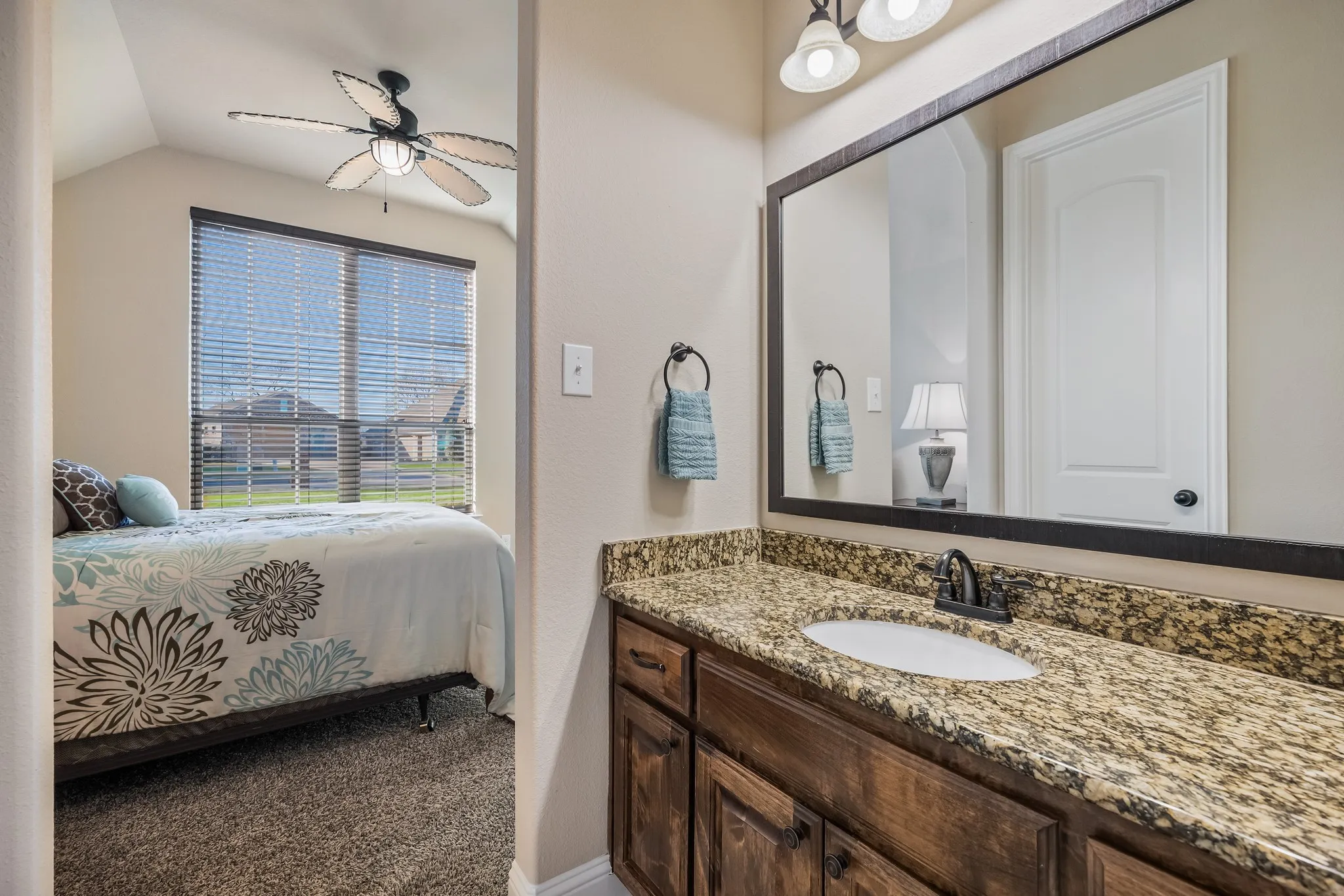 Single Family Residence For Sale in Rockwall County , 721 Kensington Drive, Mclendon Chisholm, Texas 75032, 4 Bedroom, 4 Bathroom, 3 Garage spaces, 3,947 Sqft, built in 2014, mls#21210412, Real Estate Agent in Mclendon Chisholm, Homes For Sale in Rockwall county, Homes For Sale in Mclendon Chisholm, Realtor in Mclendon Chisholm Texas, Real Estate Brokerage Independent Realty Texas, Luminita Cordes Realtor