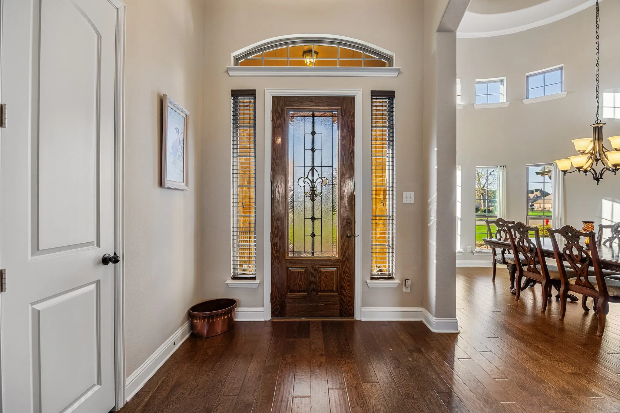 Single Family Residence For Sale in Rockwall County , 721 Kensington Drive, Mclendon Chisholm, Texas 75032, 4 Bedroom, 4 Bathroom, 3 Garage spaces, 3,947 Sqft, built in 2014, mls#21210412, Real Estate Agent in Mclendon Chisholm, Homes For Sale in Rockwall county, Homes For Sale in Mclendon Chisholm, Realtor in Mclendon Chisholm Texas, Real Estate Brokerage Independent Realty Texas, Luminita Cordes Realtor