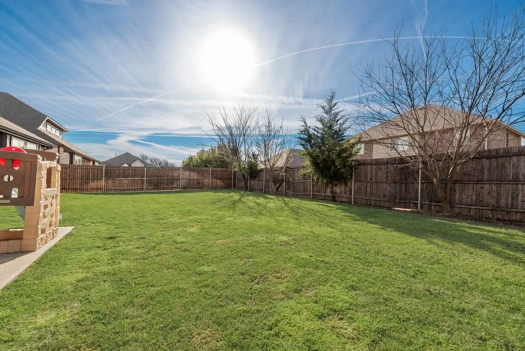 Single Family Residence For Sale in Ellis County , 3034 Kenna Court, Midlothian, Texas 76065, 4 Bedroom, 3 Bathroom, 2 Garage spaces, 2,249 Sqft, built in 2023, mls#21189172, Real Estate Agent in Midlothian, Homes For Sale in Ellis county, Homes For Sale in Midlothian, Realtor in Midlothian Texas, Real Estate Brokerage Independent Realty Texas, Luminita Cordes Realtor