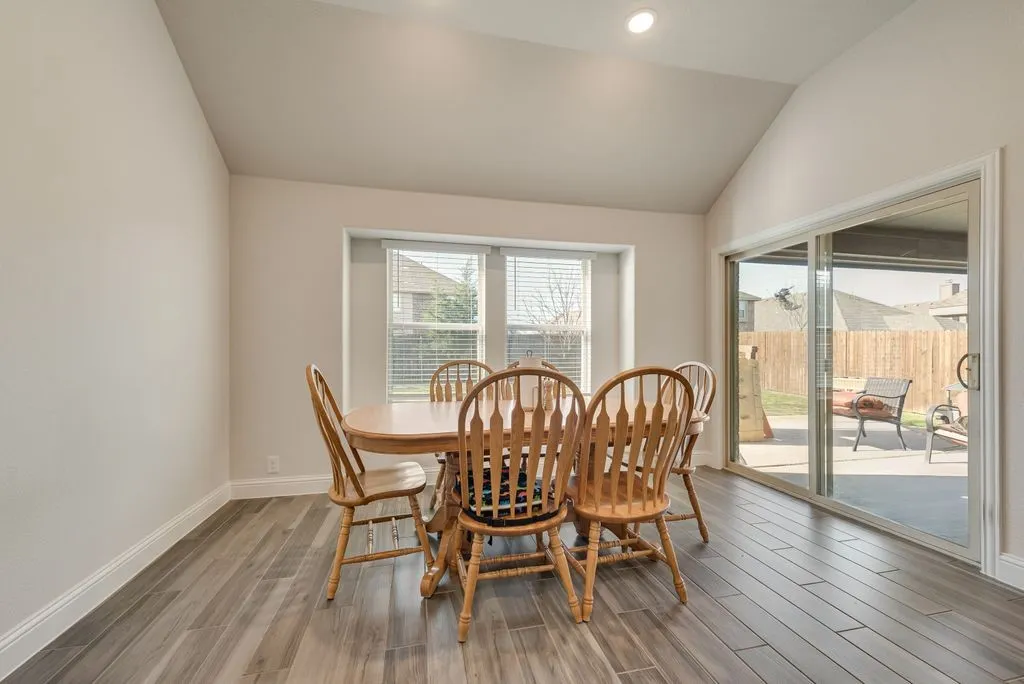 Single Family Residence For Sale in Ellis County , 3034 Kenna Court, Midlothian, Texas 76065, 4 Bedroom, 3 Bathroom, 2 Garage spaces, 2,249 Sqft, built in 2023, mls#21189172, Real Estate Agent in Midlothian, Homes For Sale in Ellis county, Homes For Sale in Midlothian, Realtor in Midlothian Texas, Real Estate Brokerage Independent Realty Texas, Luminita Cordes Realtor