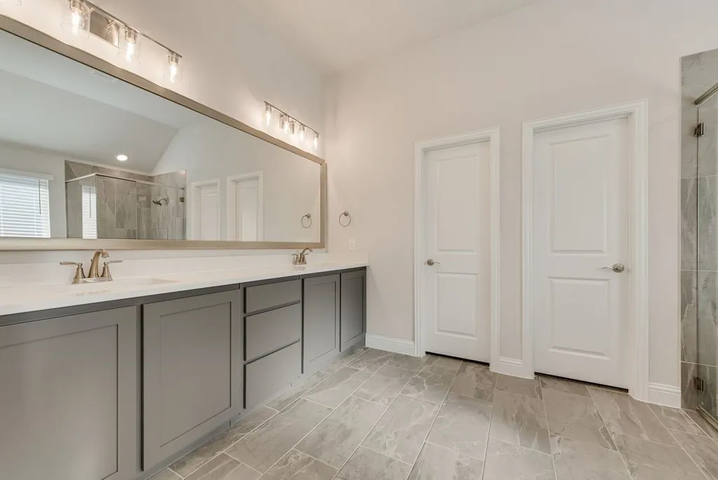 Single Family Residence For Sale in Ellis County , 3034 Kenna Court, Midlothian, Texas 76065, 4 Bedroom, 3 Bathroom, 2 Garage spaces, 2,249 Sqft, built in 2023, mls#21189172, Real Estate Agent in Midlothian, Homes For Sale in Ellis county, Homes For Sale in Midlothian, Realtor in Midlothian Texas, Real Estate Brokerage Independent Realty Texas, Luminita Cordes Realtor