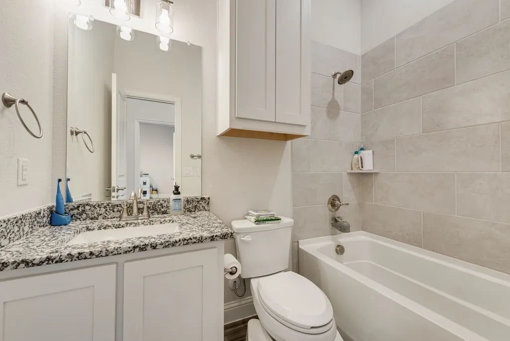 Single Family Residence For Sale in Ellis County , 3034 Kenna Court, Midlothian, Texas 76065, 4 Bedroom, 3 Bathroom, 2 Garage spaces, 2,249 Sqft, built in 2023, mls#21189172, Real Estate Agent in Midlothian, Homes For Sale in Ellis county, Homes For Sale in Midlothian, Realtor in Midlothian Texas, Real Estate Brokerage Independent Realty Texas, Luminita Cordes Realtor