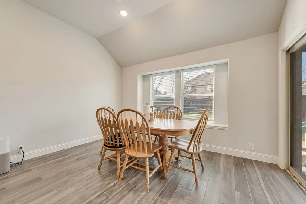 Single Family Residence For Sale in Ellis County , 3034 Kenna Court, Midlothian, Texas 76065, 4 Bedroom, 3 Bathroom, 2 Garage spaces, 2,249 Sqft, built in 2023, mls#21189172, Real Estate Agent in Midlothian, Homes For Sale in Ellis county, Homes For Sale in Midlothian, Realtor in Midlothian Texas, Real Estate Brokerage Independent Realty Texas, Luminita Cordes Realtor