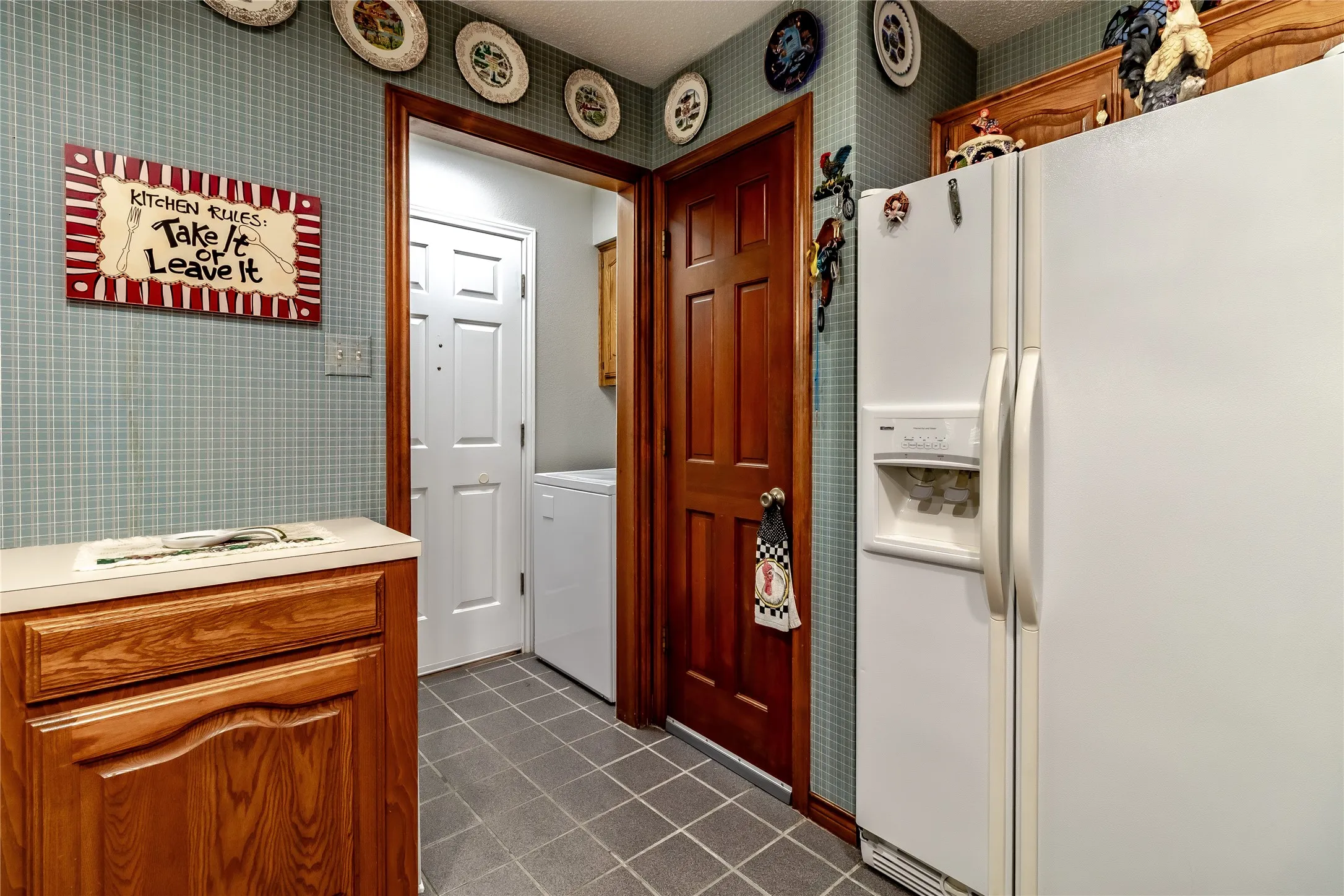 Single Family Residence For Sale in Rockwall County , 163 Dower Dr, Rockwall, Texas 75160, 3 Bedroom, 2 Bathroom, 2 Garage spaces, 1,457 Sqft, built in 1988, Preowned, mls#21210694, Real Estate Agent in Rockwall, Homes For Sale in Rockwall county, Homes For Sale in Rockwall, Realtor in Rockwall Texas, Real Estate Brokerage Independent Realty Texas, Luminita Cordes Realtor
