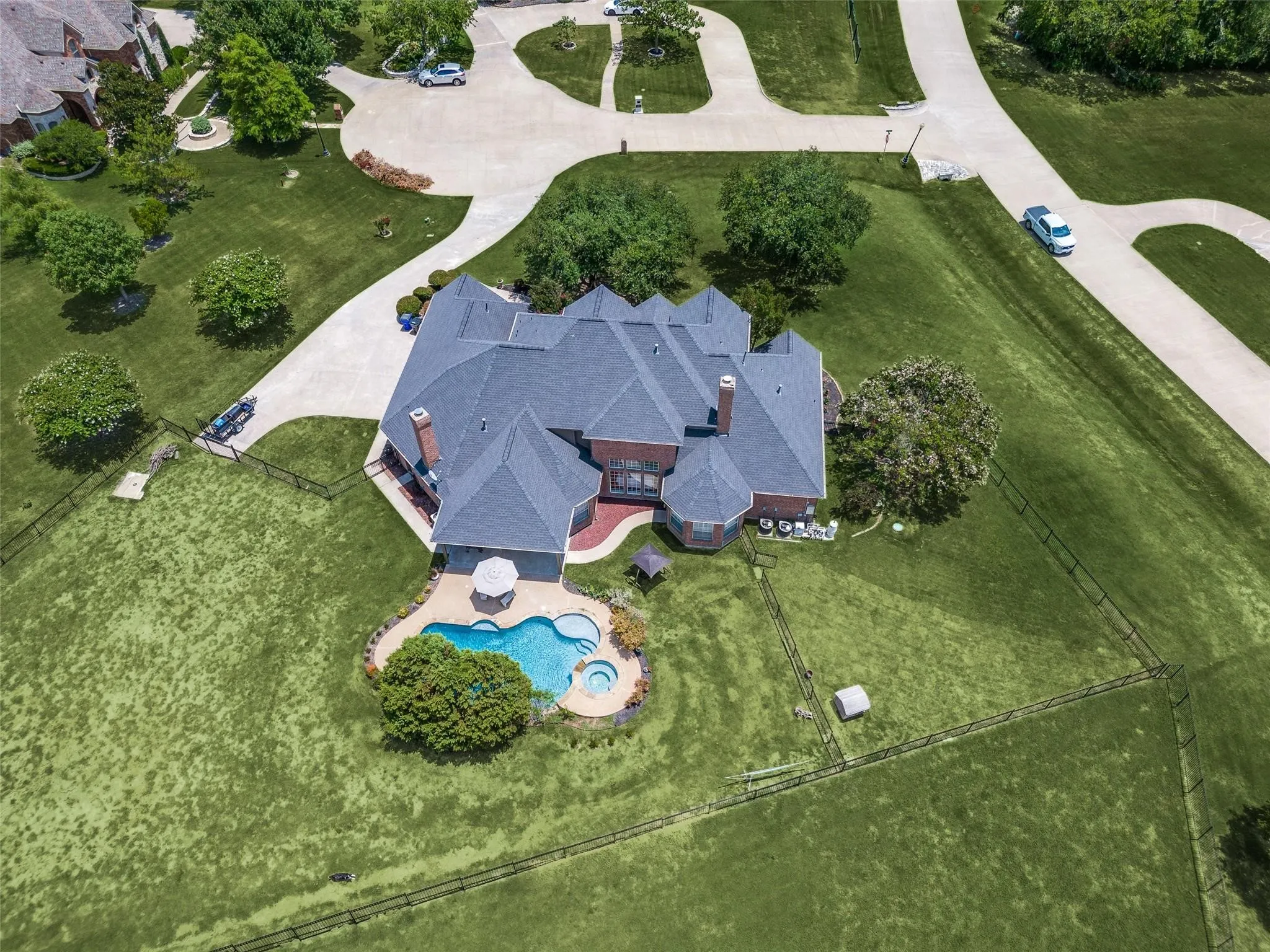 Single Family Residence For Sale in Kaufman County , 100 Bailee Court, Forney, Texas 75126, 4 Bedroom, 6 Bathroom, 3 Garage spaces, 4,078 Sqft, built in 2002, mls#21210369, Real Estate Agent in Forney, Homes For Sale in Kaufman county, Homes For Sale in Forney, Realtor in Forney Texas, Real Estate Brokerage Independent Realty Texas, Luminita Cordes Realtor