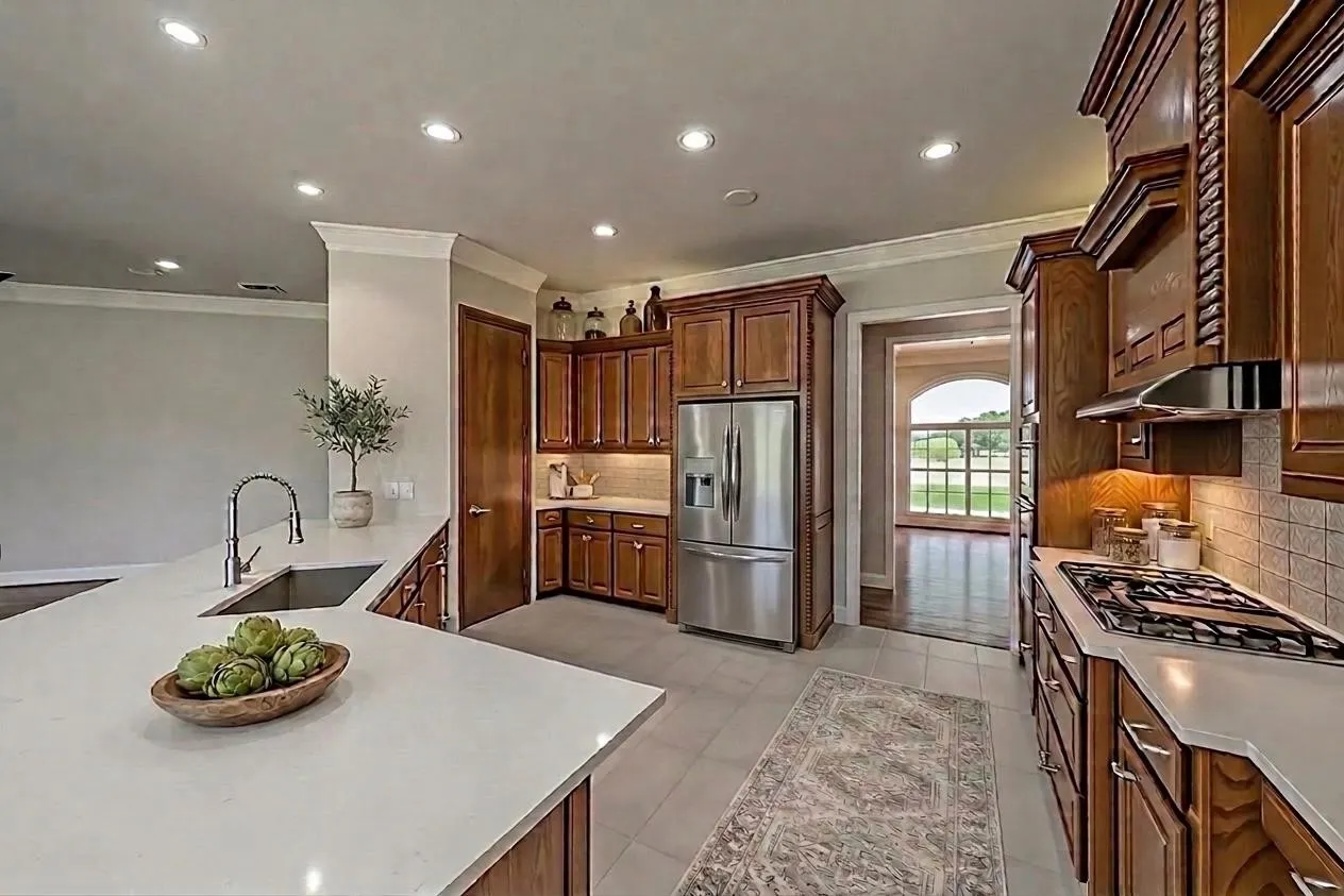 Single Family Residence For Sale in Kaufman County , 100 Bailee Court, Forney, Texas 75126, 4 Bedroom, 6 Bathroom, 3 Garage spaces, 4,078 Sqft, built in 2002, mls#21210369, Real Estate Agent in Forney, Homes For Sale in Kaufman county, Homes For Sale in Forney, Realtor in Forney Texas, Real Estate Brokerage Independent Realty Texas, Luminita Cordes Realtor