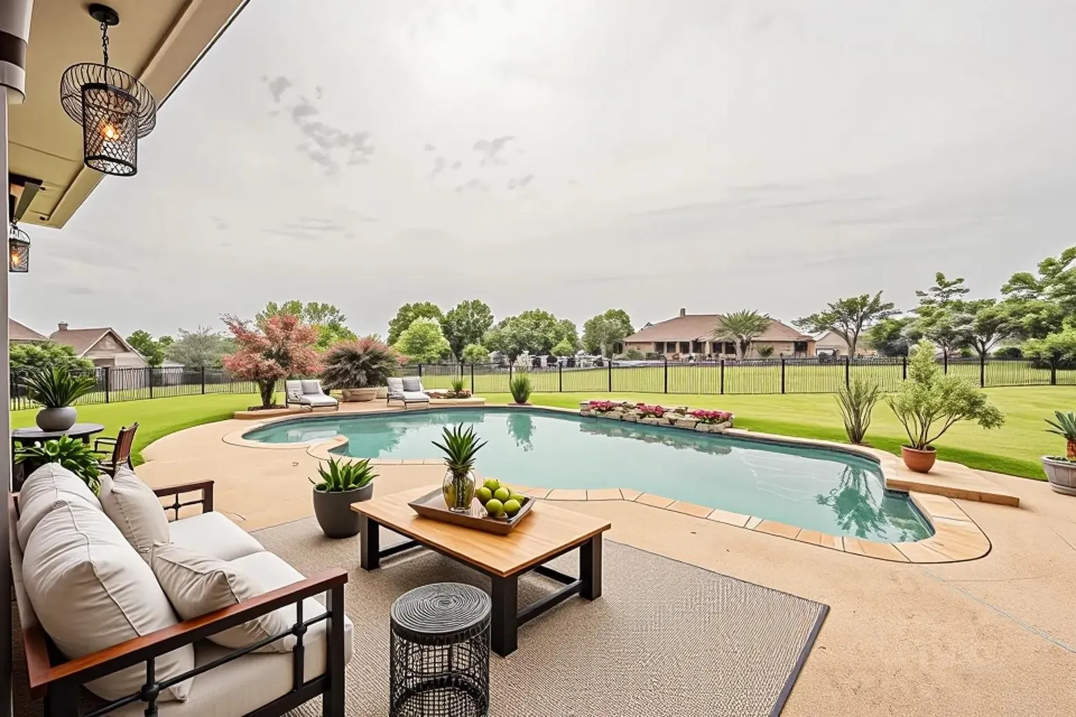 Single Family Residence For Sale in Kaufman County , 100 Bailee Court, Forney, Texas 75126, 4 Bedroom, 6 Bathroom, 3 Garage spaces, 4,078 Sqft, built in 2002, mls#21210369, Real Estate Agent in Forney, Homes For Sale in Kaufman county, Homes For Sale in Forney, Realtor in Forney Texas, Real Estate Brokerage Independent Realty Texas, Luminita Cordes Realtor