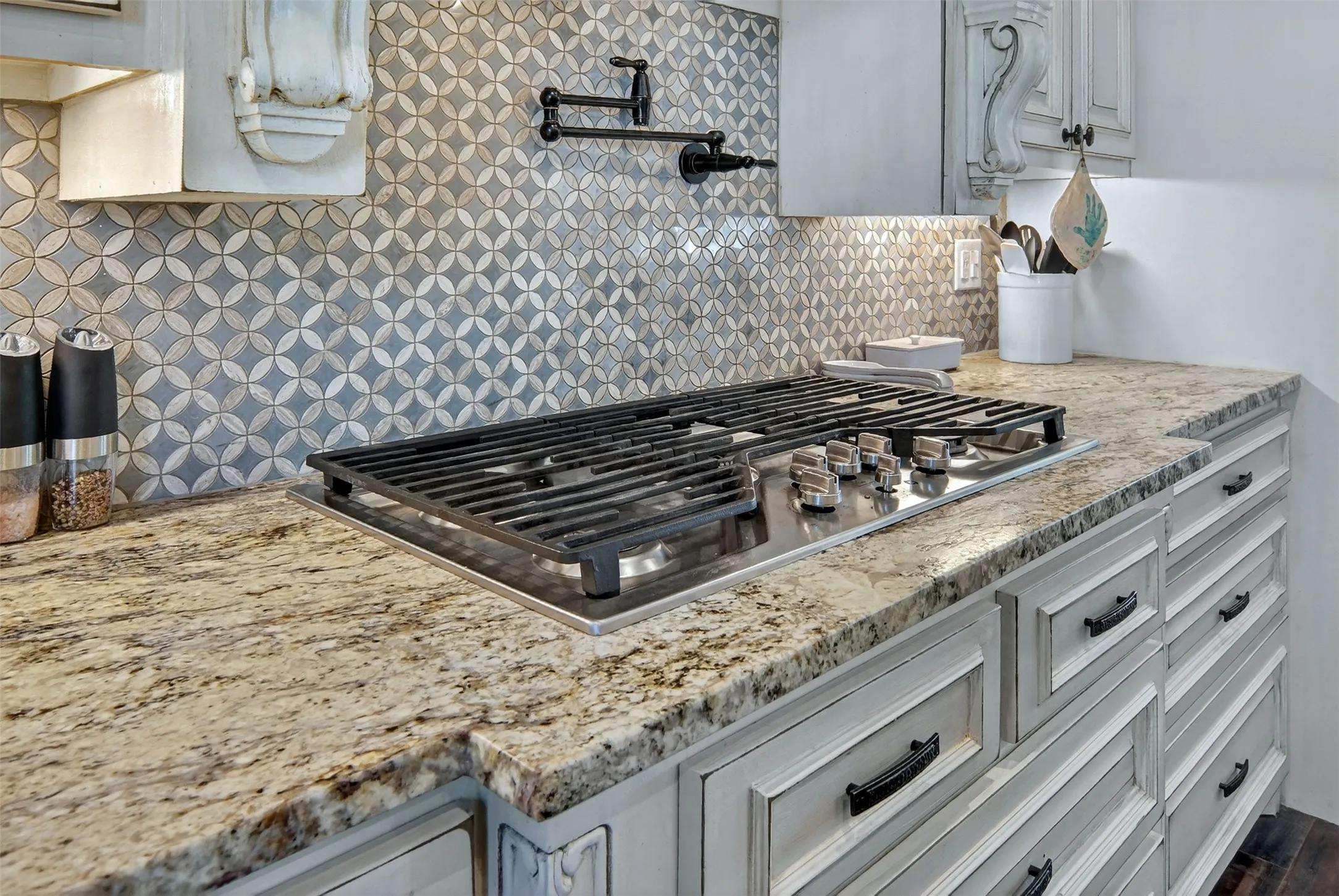 Single Family Residence For Sale in Wood County , 181 County Road 1505, Alba, Texas 75410, 4 Bedroom, 3 Bathroom, 2 Garage spaces, 3,386 Sqft, built in 2019, Preowned, mls#21211835, Real Estate Agent in Alba, Homes For Sale in Wood county, Homes For Sale in Alba, Realtor in Alba Texas, Real Estate Brokerage Independent Realty Texas, Luminita Cordes Realtor