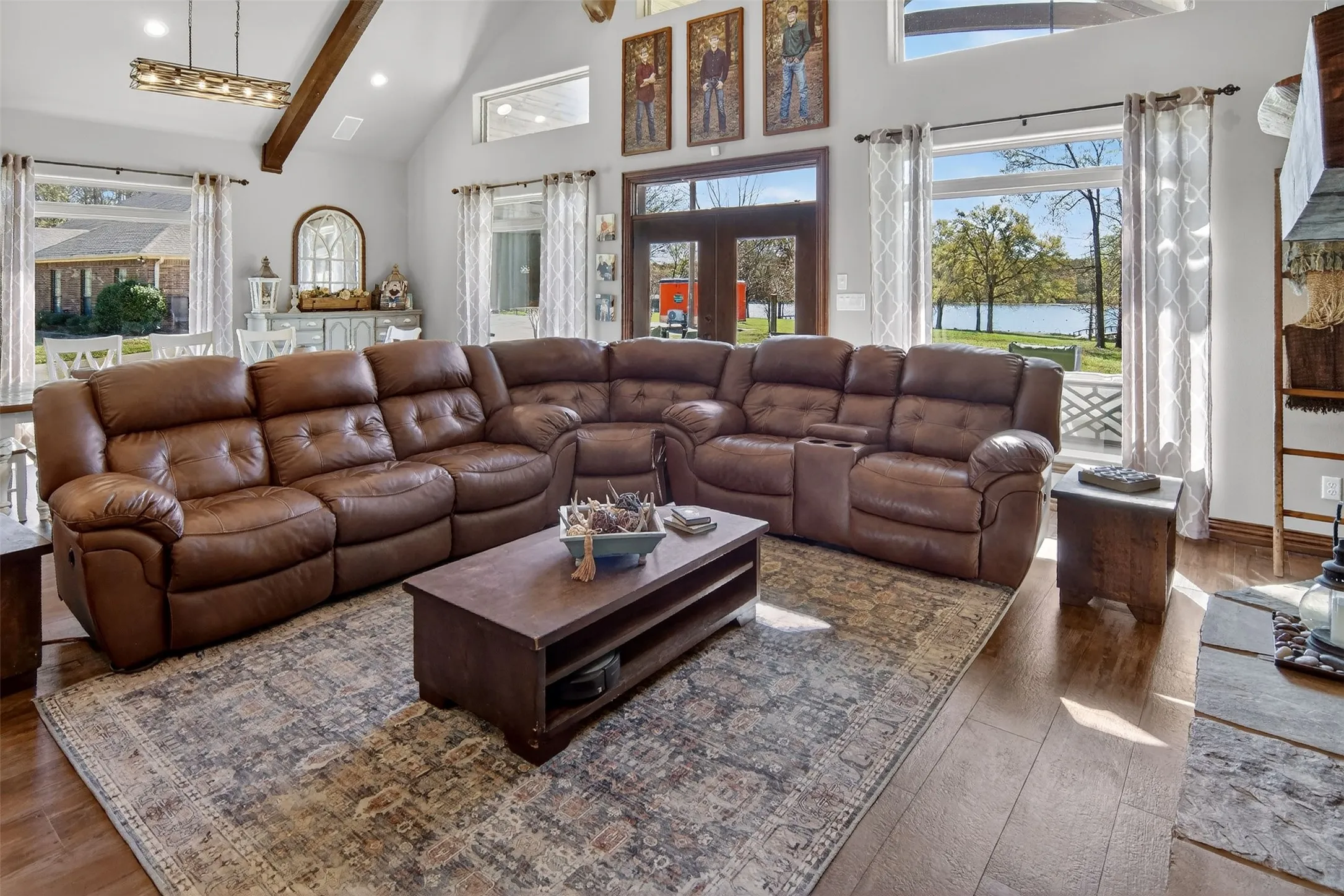 Single Family Residence For Sale in Wood County , 181 County Road 1505, Alba, Texas 75410, 4 Bedroom, 3 Bathroom, 2 Garage spaces, 3,386 Sqft, built in 2019, Preowned, mls#21211835, Real Estate Agent in Alba, Homes For Sale in Wood county, Homes For Sale in Alba, Realtor in Alba Texas, Real Estate Brokerage Independent Realty Texas, Luminita Cordes Realtor