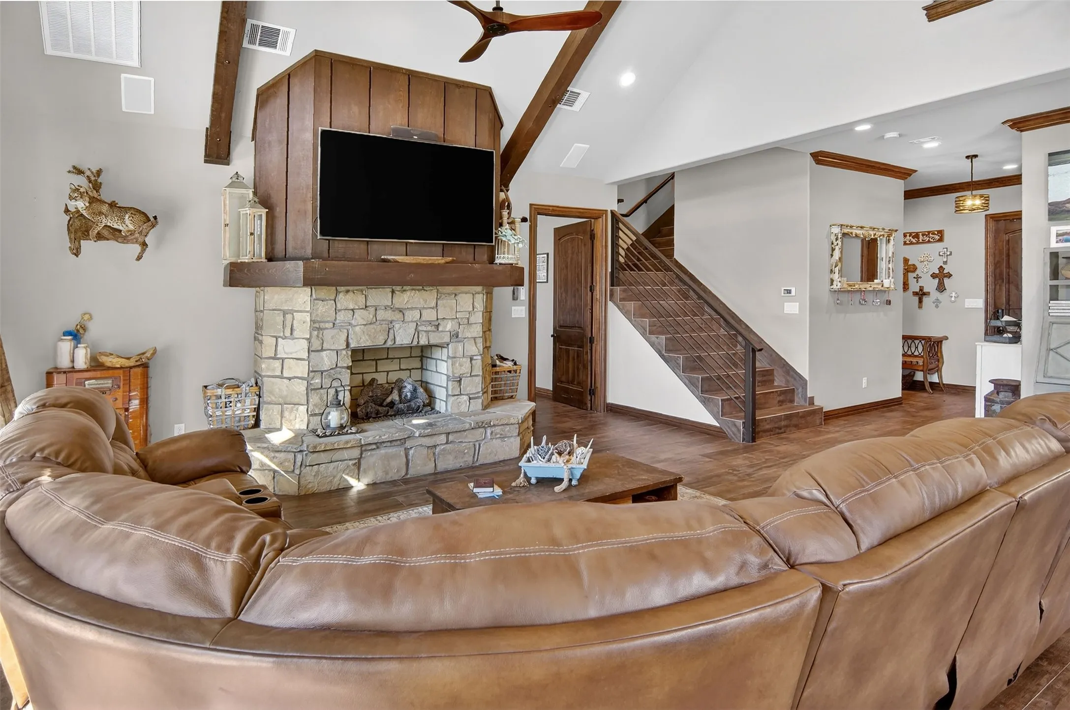 Single Family Residence For Sale in Wood County , 181 County Road 1505, Alba, Texas 75410, 4 Bedroom, 3 Bathroom, 2 Garage spaces, 3,386 Sqft, built in 2019, Preowned, mls#21211835, Real Estate Agent in Alba, Homes For Sale in Wood county, Homes For Sale in Alba, Realtor in Alba Texas, Real Estate Brokerage Independent Realty Texas, Luminita Cordes Realtor