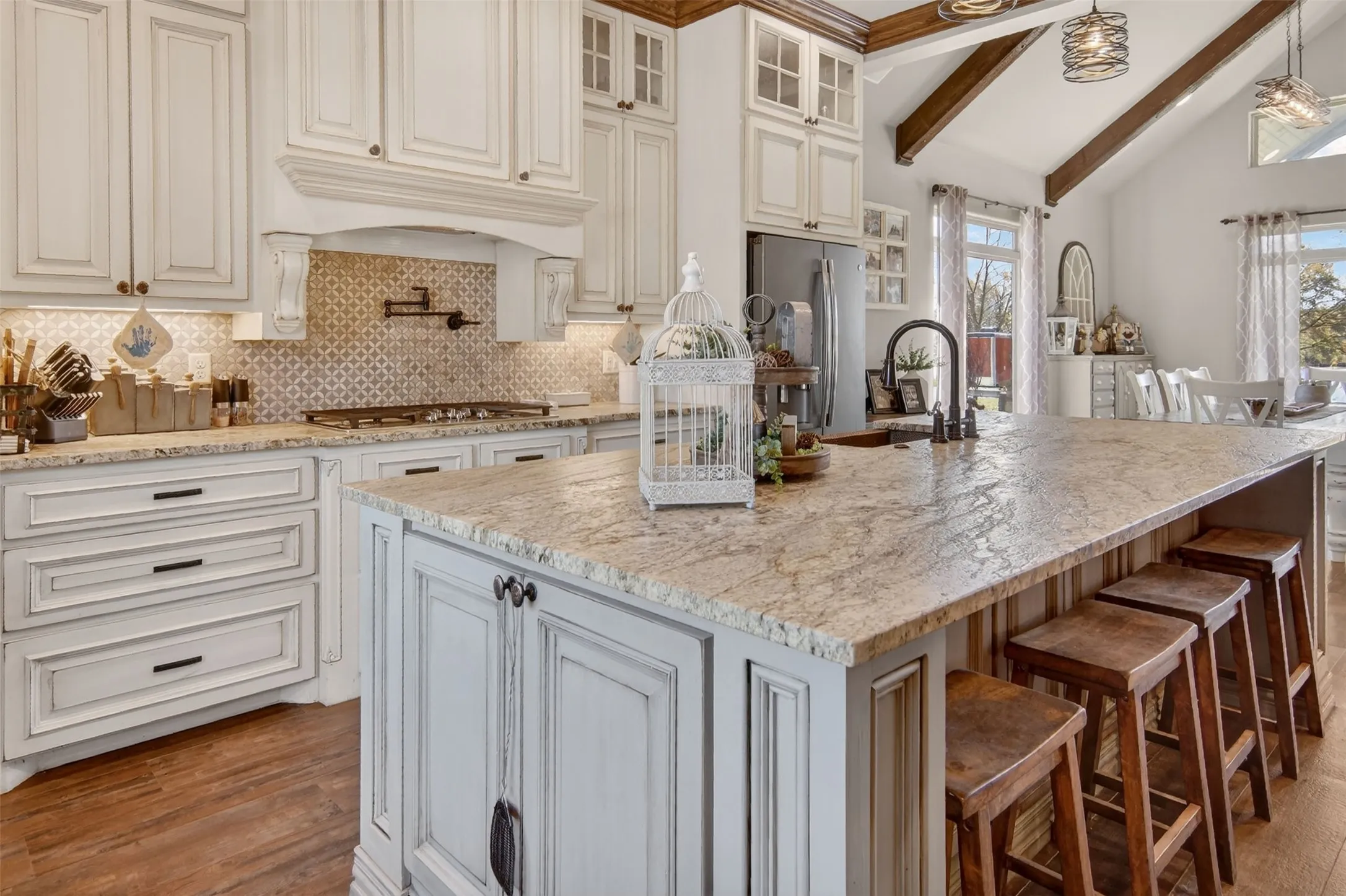 Single Family Residence For Sale in Wood County , 181 County Road 1505, Alba, Texas 75410, 4 Bedroom, 3 Bathroom, 2 Garage spaces, 3,386 Sqft, built in 2019, Preowned, mls#21211835, Real Estate Agent in Alba, Homes For Sale in Wood county, Homes For Sale in Alba, Realtor in Alba Texas, Real Estate Brokerage Independent Realty Texas, Luminita Cordes Realtor