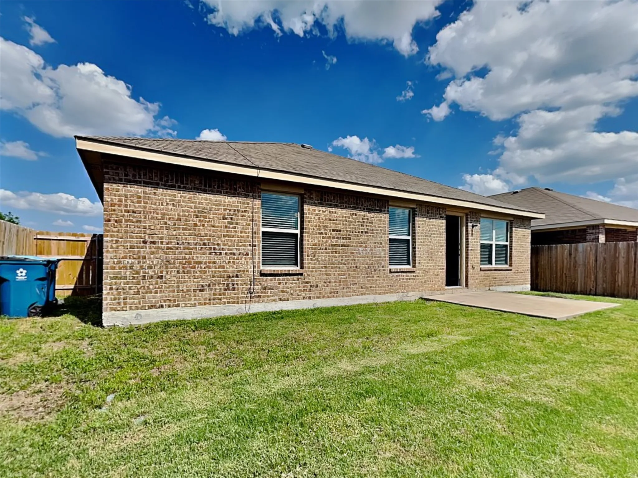 Single Family Residence For Sale in Kaufman County , 2002 Grimes Drive, Forney, Texas 75126, 4 Bedroom, 2 Bathroom, 2 Garage spaces, 2,235 Sqft, built in 2017, Preowned, mls#21212078, Real Estate Agent in Forney, Homes For Sale in Kaufman county, Homes For Sale in Forney, Realtor in Forney Texas, Real Estate Brokerage Independent Realty Texas, Luminita Cordes Realtor
