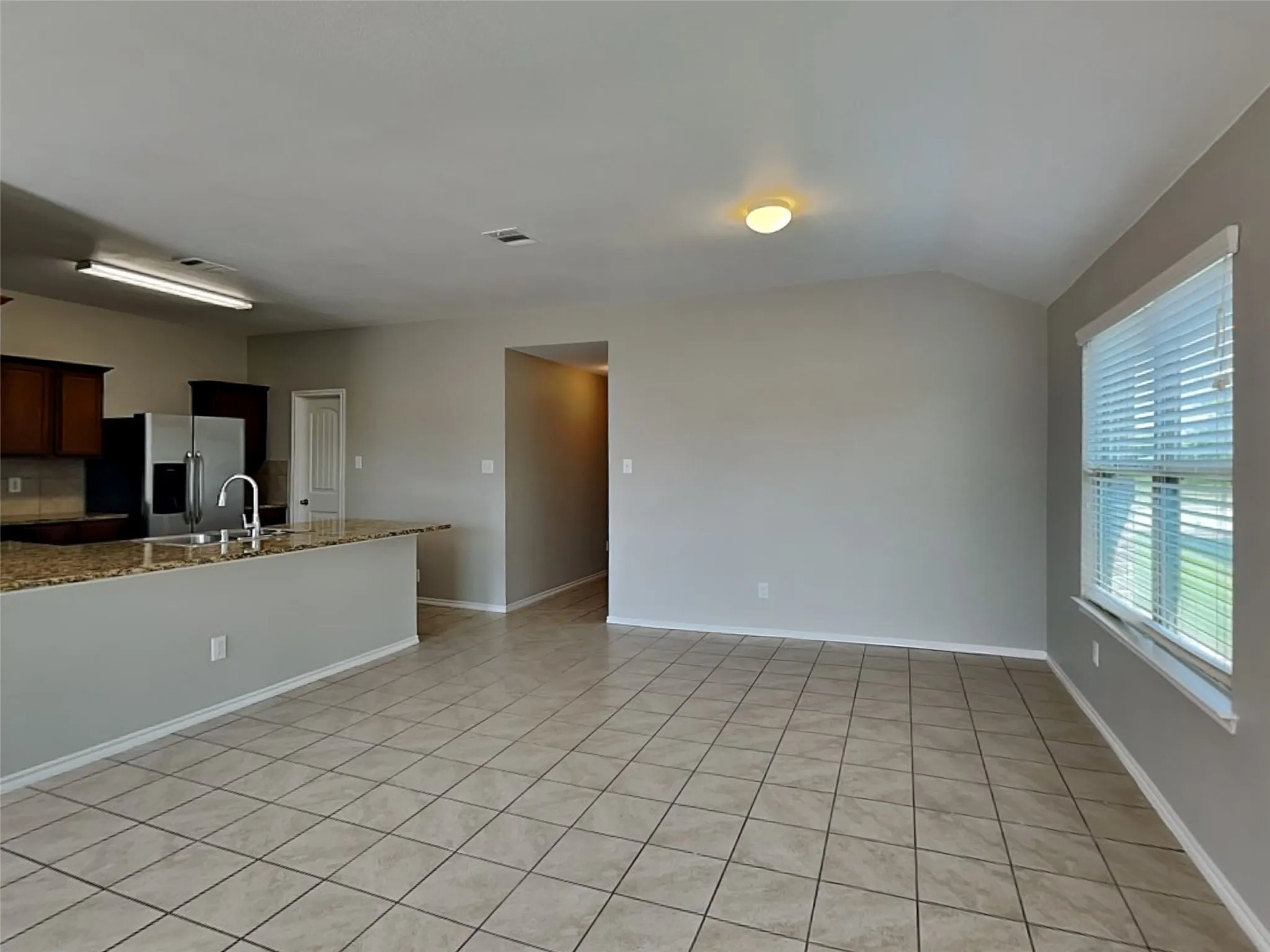 Single Family Residence For Sale in Kaufman County , 2002 Grimes Drive, Forney, Texas 75126, 4 Bedroom, 2 Bathroom, 2 Garage spaces, 2,235 Sqft, built in 2017, Preowned, mls#21212078, Real Estate Agent in Forney, Homes For Sale in Kaufman county, Homes For Sale in Forney, Realtor in Forney Texas, Real Estate Brokerage Independent Realty Texas, Luminita Cordes Realtor