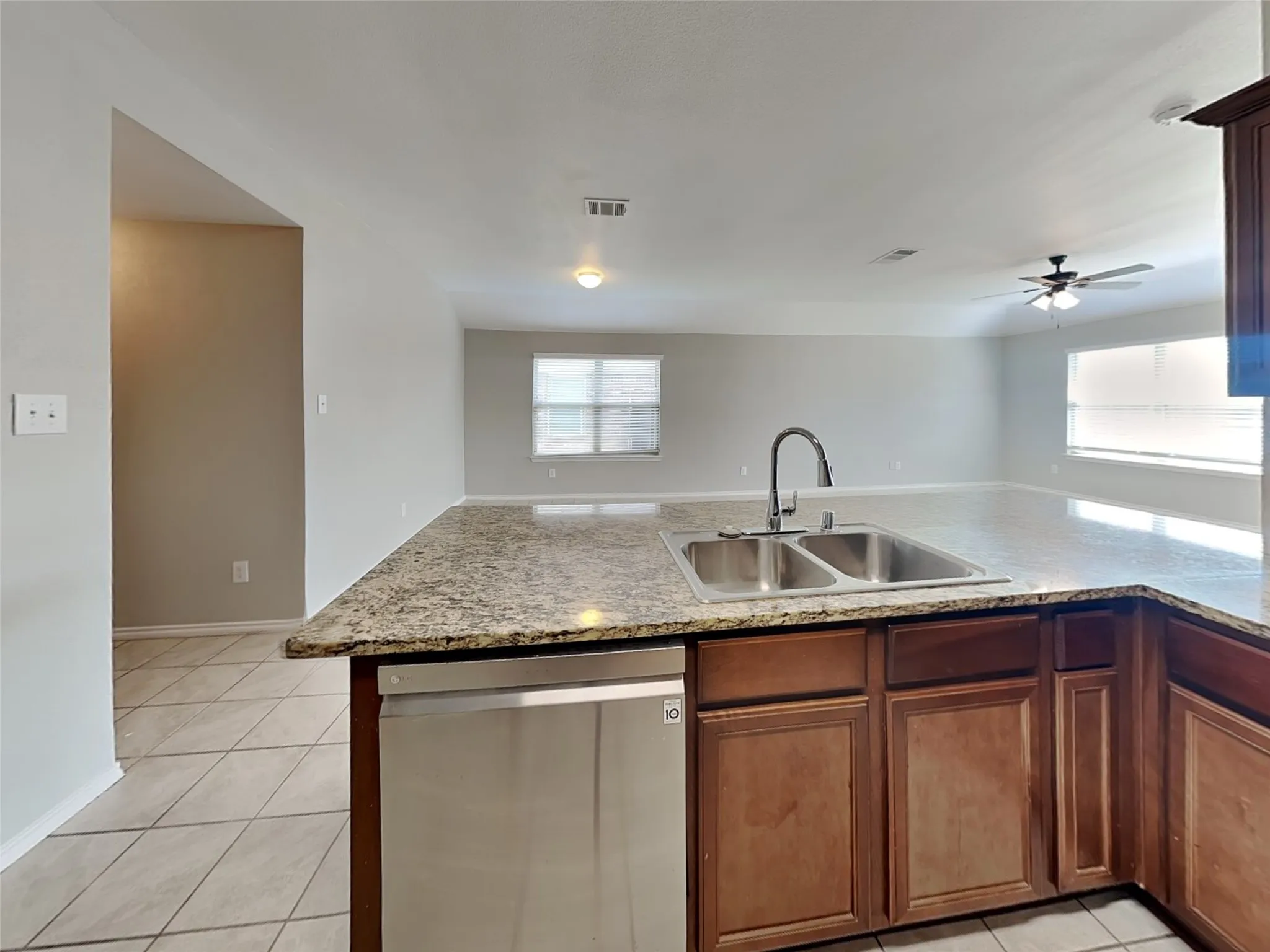 Single Family Residence For Sale in Kaufman County , 2002 Grimes Drive, Forney, Texas 75126, 4 Bedroom, 2 Bathroom, 2 Garage spaces, 2,235 Sqft, built in 2017, Preowned, mls#21212078, Real Estate Agent in Forney, Homes For Sale in Kaufman county, Homes For Sale in Forney, Realtor in Forney Texas, Real Estate Brokerage Independent Realty Texas, Luminita Cordes Realtor