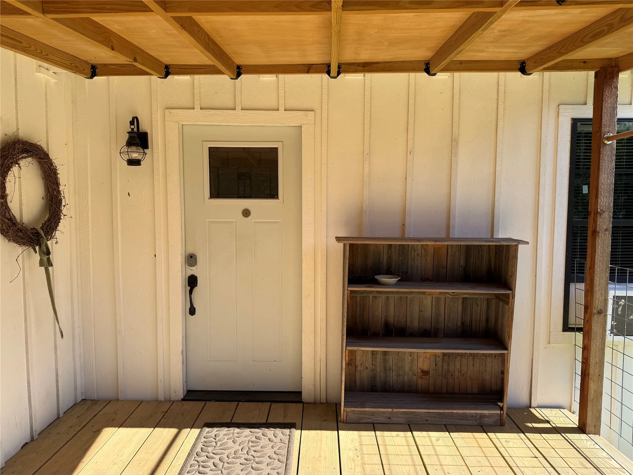 Single Family Residence For Sale in Hill County , 122 Tobacco Road, Whitney, Texas 76692, 2 Bedroom, 1 Bathroom, Garage spaces, 972 Sqft, built in 0, mls#21212057, Real Estate Agent in Whitney, Homes For Sale in Hill county, Homes For Sale in Whitney, Realtor in Whitney Texas, Real Estate Brokerage Independent Realty Texas, Luminita Cordes Realtor