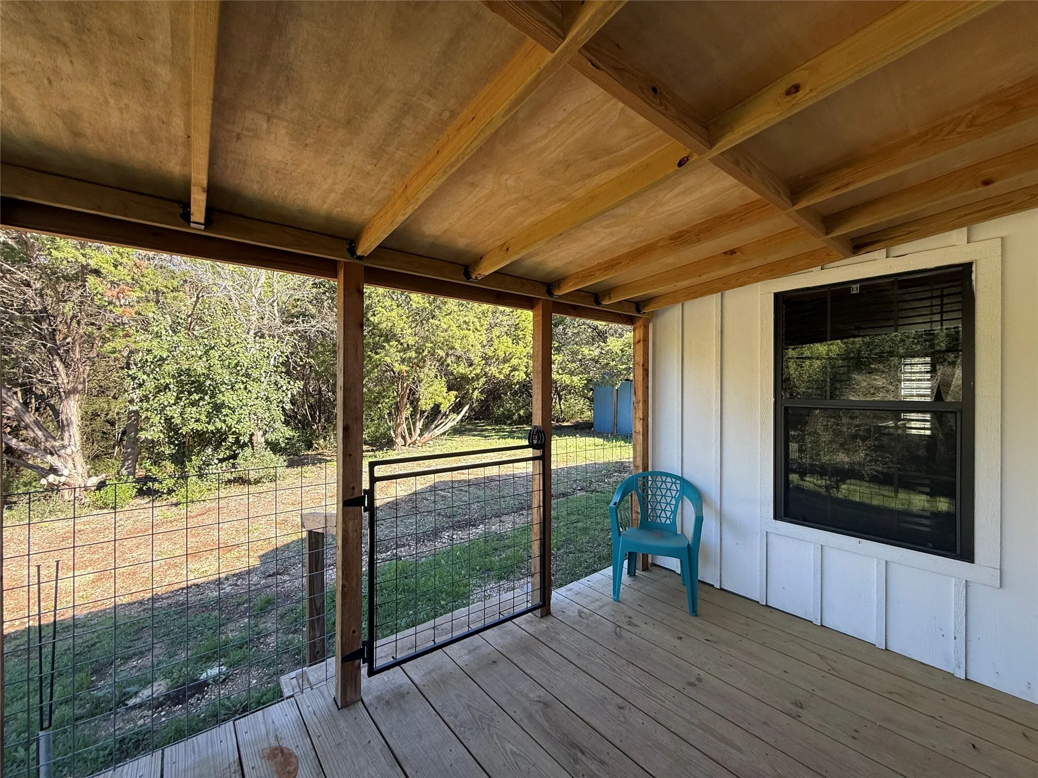 Single Family Residence For Sale in Hill County , 122 Tobacco Road, Whitney, Texas 76692, 2 Bedroom, 1 Bathroom, Garage spaces, 972 Sqft, built in 0, mls#21212057, Real Estate Agent in Whitney, Homes For Sale in Hill county, Homes For Sale in Whitney, Realtor in Whitney Texas, Real Estate Brokerage Independent Realty Texas, Luminita Cordes Realtor