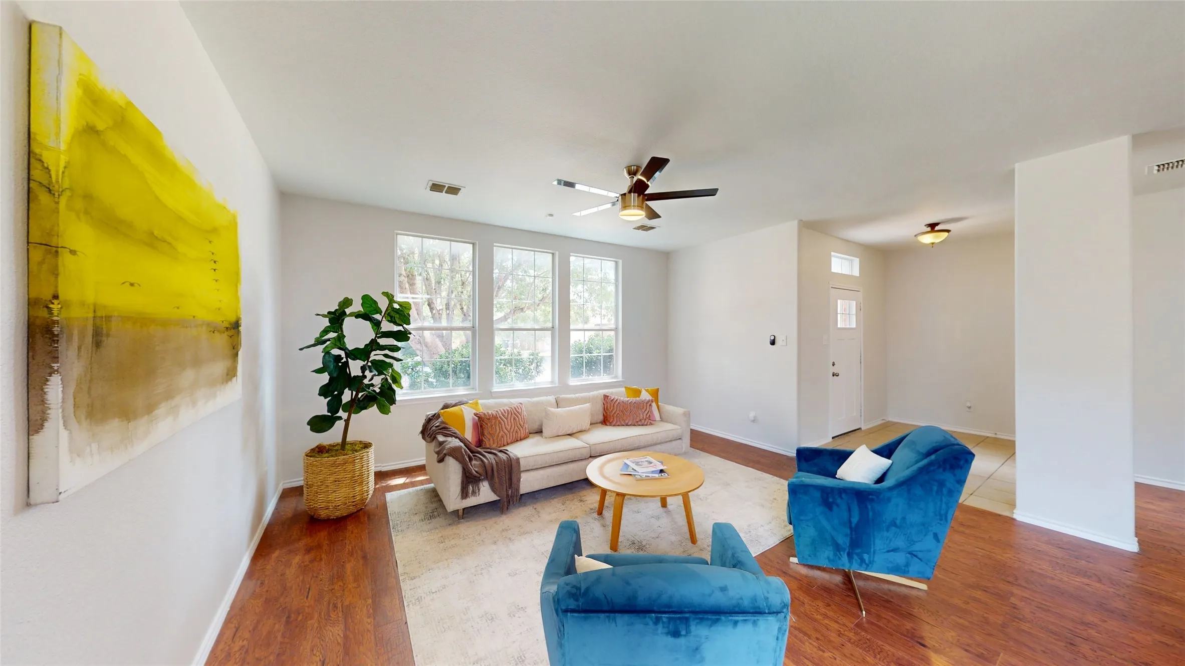 Single Family Residence For Sale in Tarrant County , 523 Zachum Drive, Arlington, Texas 76002, 5 Bedroom, 3 Bathroom, 2 Garage spaces, 3,609 Sqft, built in 2004, mls#21212040, Real Estate Agent in Arlington, Homes For Sale in Tarrant county, Homes For Sale in Arlington, Realtor in Arlington Texas, Real Estate Brokerage Independent Realty Texas, Luminita Cordes Realtor