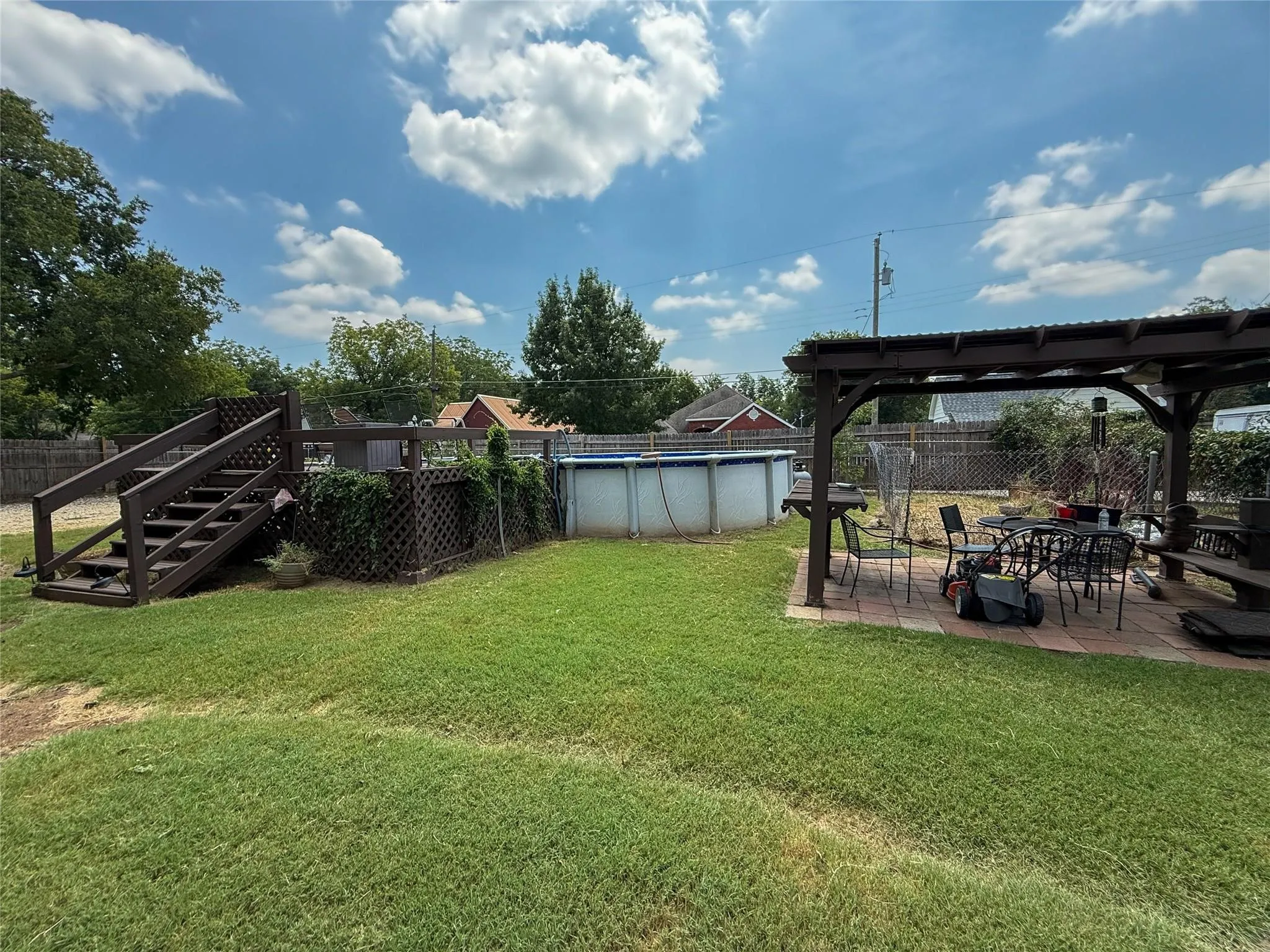 Large oversized yard