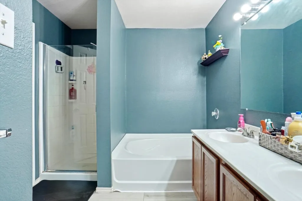 Single Family Residence For Sale in Rockwall County , 3008 Misty Way Drive, Wylie, Texas 75098, 4 Bedroom, 3 Bathroom, 1 Garage spaces, 2,337 Sqft, built in 2006, Preowned, mls#21212003, Real Estate Agent in Wylie, Homes For Sale in Rockwall county, Homes For Sale in Wylie, Realtor in Wylie Texas, Real Estate Brokerage Independent Realty Texas, Luminita Cordes Realtor