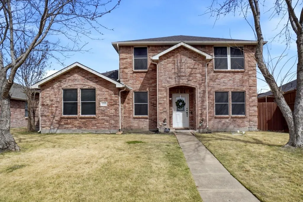 Single Family Residence For Sale in Rockwall County , 3008 Misty Way Drive, Wylie, Texas 75098, 4 Bedroom, 3 Bathroom, 1 Garage spaces, 2,337 Sqft, built in 2006, Preowned, mls#21212003, Real Estate Agent in Wylie, Homes For Sale in Rockwall county, Homes For Sale in Wylie, Realtor in Wylie Texas, Real Estate Brokerage Independent Realty Texas, Luminita Cordes Realtor