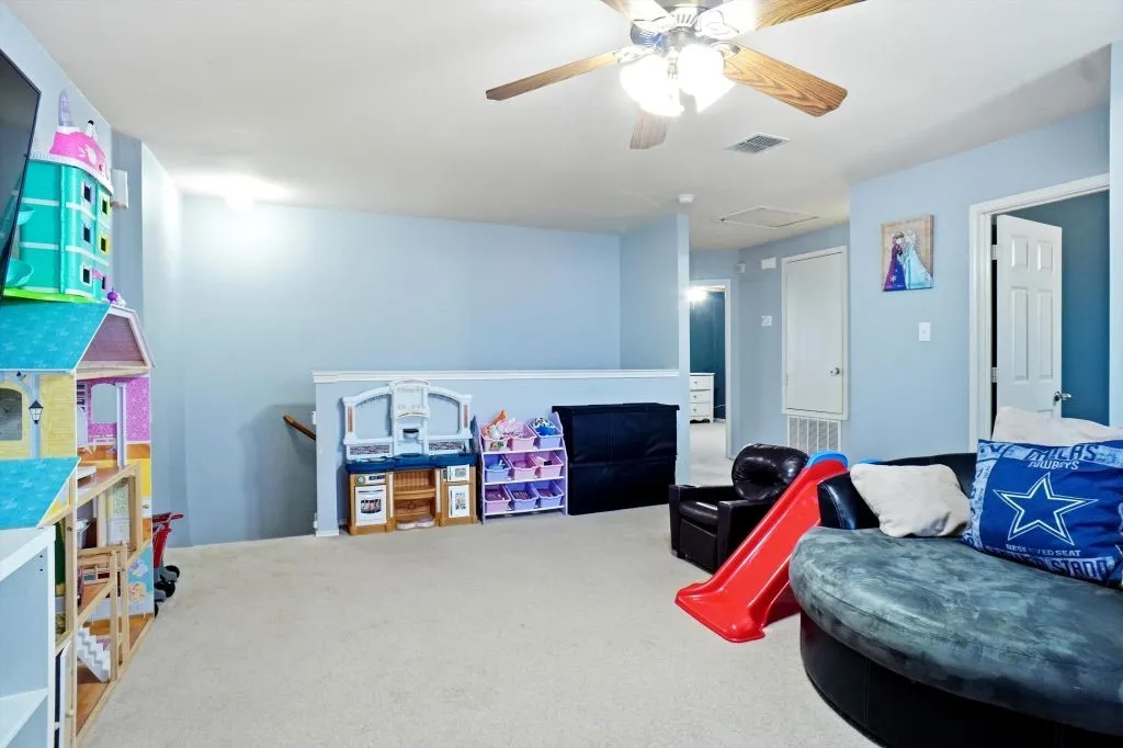 Single Family Residence For Sale in Rockwall County , 3008 Misty Way Drive, Wylie, Texas 75098, 4 Bedroom, 3 Bathroom, 1 Garage spaces, 2,337 Sqft, built in 2006, Preowned, mls#21212003, Real Estate Agent in Wylie, Homes For Sale in Rockwall county, Homes For Sale in Wylie, Realtor in Wylie Texas, Real Estate Brokerage Independent Realty Texas, Luminita Cordes Realtor