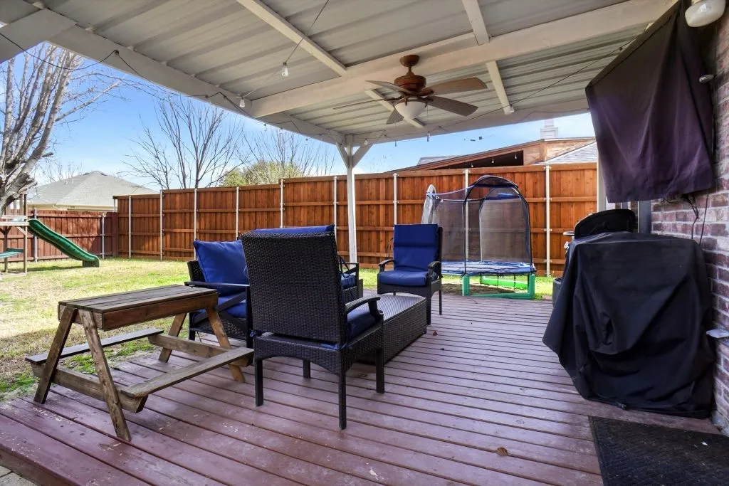 Single Family Residence For Sale in Rockwall County , 3008 Misty Way Drive, Wylie, Texas 75098, 4 Bedroom, 3 Bathroom, 1 Garage spaces, 2,337 Sqft, built in 2006, Preowned, mls#21212003, Real Estate Agent in Wylie, Homes For Sale in Rockwall county, Homes For Sale in Wylie, Realtor in Wylie Texas, Real Estate Brokerage Independent Realty Texas, Luminita Cordes Realtor