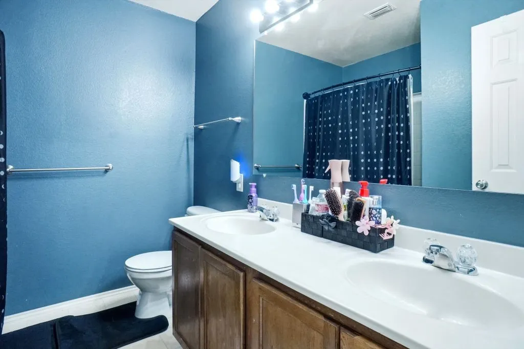 Single Family Residence For Sale in Rockwall County , 3008 Misty Way Drive, Wylie, Texas 75098, 4 Bedroom, 3 Bathroom, 1 Garage spaces, 2,337 Sqft, built in 2006, Preowned, mls#21212003, Real Estate Agent in Wylie, Homes For Sale in Rockwall county, Homes For Sale in Wylie, Realtor in Wylie Texas, Real Estate Brokerage Independent Realty Texas, Luminita Cordes Realtor