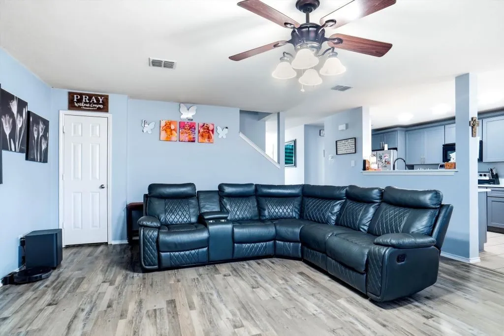 Single Family Residence For Sale in Rockwall County , 3008 Misty Way Drive, Wylie, Texas 75098, 4 Bedroom, 3 Bathroom, 1 Garage spaces, 2,337 Sqft, built in 2006, Preowned, mls#21212003, Real Estate Agent in Wylie, Homes For Sale in Rockwall county, Homes For Sale in Wylie, Realtor in Wylie Texas, Real Estate Brokerage Independent Realty Texas, Luminita Cordes Realtor