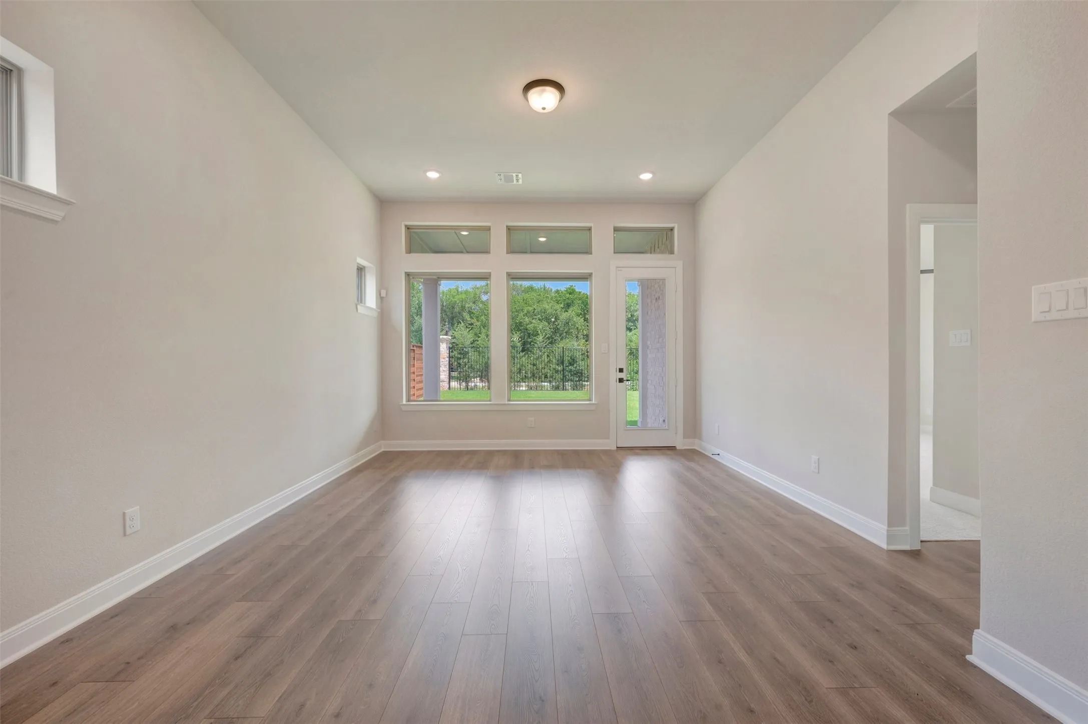 Single Family Residence For Sale in Dallas County , 1733 Mosaic Way, Mesquite, Texas 75181, 4 Bedroom, 3 Bathroom, 2 Garage spaces, 2,223 Sqft, built in 2025, New Construction - Complete, mls#21212214, Real Estate Agent in Mesquite, Homes For Sale in Dallas county, Homes For Sale in Mesquite, Realtor in Mesquite Texas, Real Estate Brokerage Independent Realty Texas, Luminita Cordes Realtor