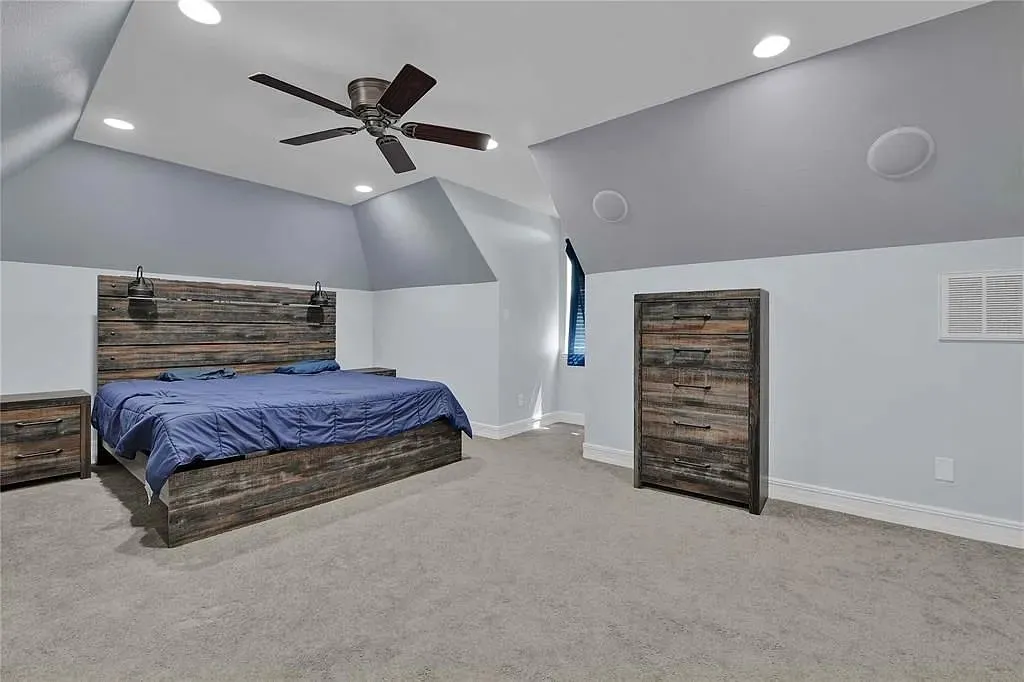 Single Family Residence For Sale in Jefferson (TX) County , 10960 Sheila Court, Beaumont, Texas 77705, 4 Bedroom, 3 Bathroom, 2 Garage spaces, 2,715 Sqft, built in 2013, mls#21210722, Real Estate Agent in Beaumont, Homes For Sale in Jefferson (TX) county, Homes For Sale in Beaumont, Realtor in Beaumont Texas, Real Estate Brokerage Independent Realty Texas, Luminita Cordes Realtor