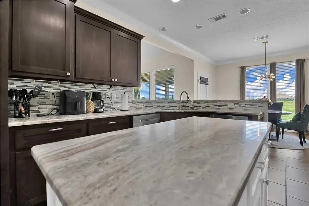 Single Family Residence For Sale in Jefferson (TX) County , 10960 Sheila Court, Beaumont, Texas 77705, 4 Bedroom, 3 Bathroom, 2 Garage spaces, 2,715 Sqft, built in 2013, mls#21210722, Real Estate Agent in Beaumont, Homes For Sale in Jefferson (TX) county, Homes For Sale in Beaumont, Realtor in Beaumont Texas, Real Estate Brokerage Independent Realty Texas, Luminita Cordes Realtor