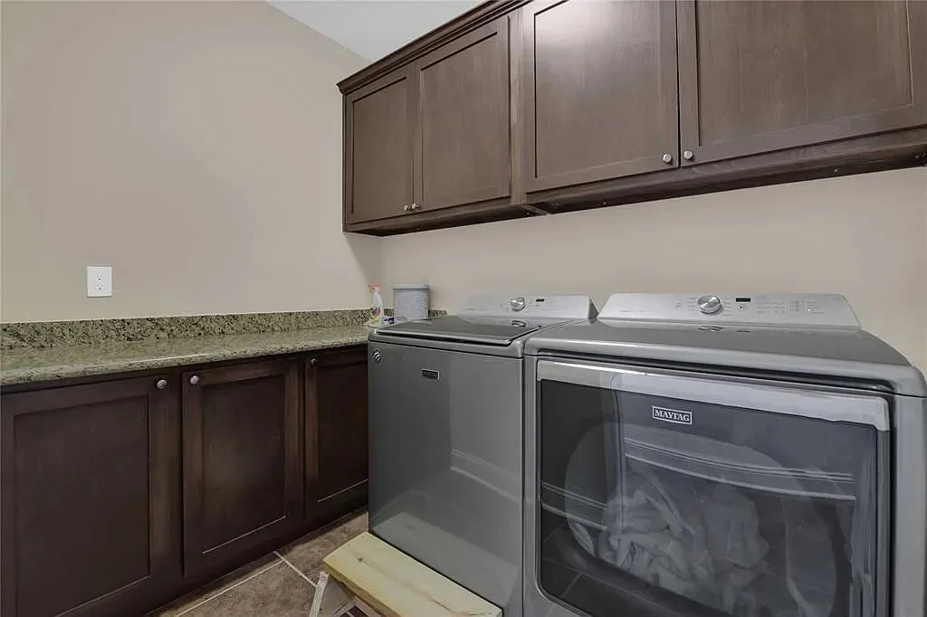 Single Family Residence For Sale in Jefferson (TX) County , 10960 Sheila Court, Beaumont, Texas 77705, 4 Bedroom, 3 Bathroom, 2 Garage spaces, 2,715 Sqft, built in 2013, mls#21210722, Real Estate Agent in Beaumont, Homes For Sale in Jefferson (TX) county, Homes For Sale in Beaumont, Realtor in Beaumont Texas, Real Estate Brokerage Independent Realty Texas, Luminita Cordes Realtor