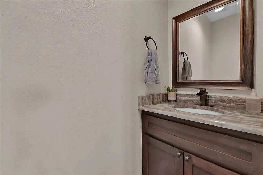 Single Family Residence For Sale in Jefferson (TX) County , 10960 Sheila Court, Beaumont, Texas 77705, 4 Bedroom, 3 Bathroom, 2 Garage spaces, 2,715 Sqft, built in 2013, mls#21210722, Real Estate Agent in Beaumont, Homes For Sale in Jefferson (TX) county, Homes For Sale in Beaumont, Realtor in Beaumont Texas, Real Estate Brokerage Independent Realty Texas, Luminita Cordes Realtor