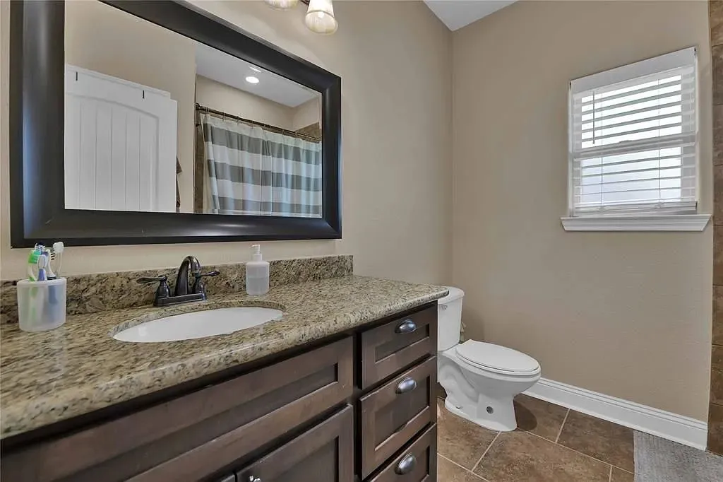 Single Family Residence For Sale in Jefferson (TX) County , 10960 Sheila Court, Beaumont, Texas 77705, 4 Bedroom, 3 Bathroom, 2 Garage spaces, 2,715 Sqft, built in 2013, mls#21210722, Real Estate Agent in Beaumont, Homes For Sale in Jefferson (TX) county, Homes For Sale in Beaumont, Realtor in Beaumont Texas, Real Estate Brokerage Independent Realty Texas, Luminita Cordes Realtor