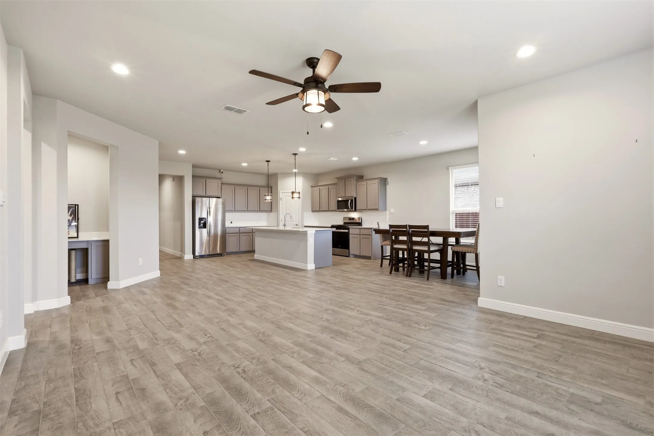 Single Family Residence For Sale in Wise County , 14609 Antlia Drive, Haslet, Texas 76052, 4 Bedrooms, 2 Bathrooms, 2 Garage spaces, 2,014 Sqft, built in 2023, Preowned, Price $369,900, mls#21209116, Real Estate Agent in Haslet, Homes For Sale in Wise county, Homes For Sale in Haslet, Realtor in Haslet Texas, Real Estate Brokerage Independent Realty Texas, Luminita Cordes Realtor