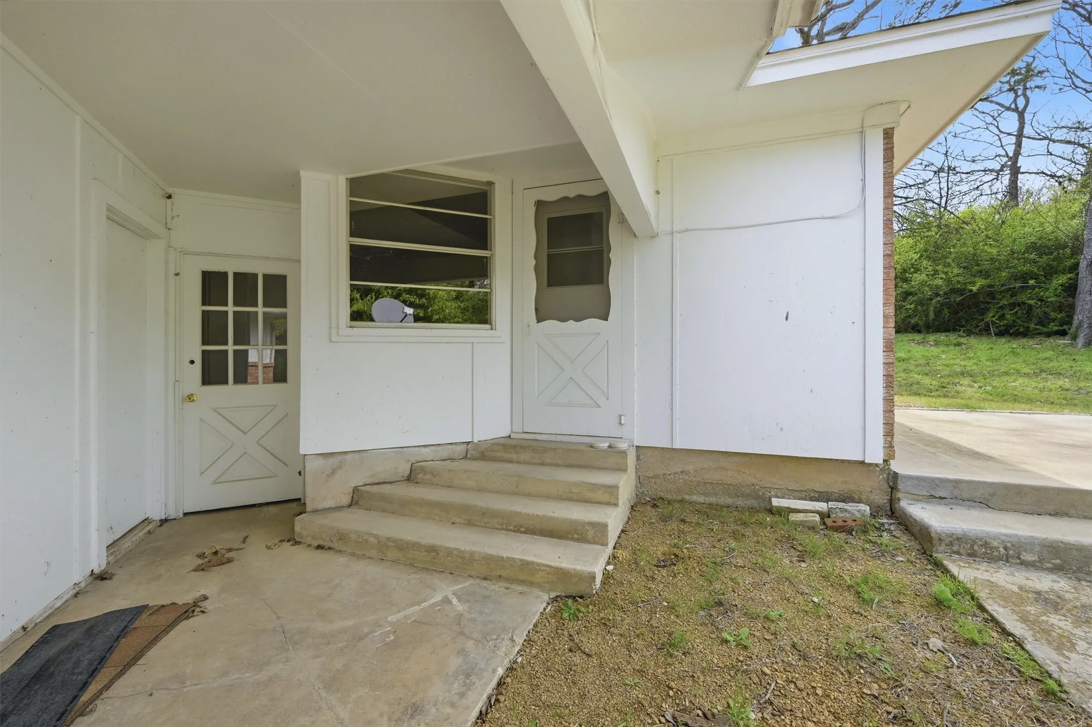 Duplex For Sale in Grayson County , 421 & 423 N Carl Street, Sherman, Texas 75092, 4 Bedroom, 4 Bathroom, 2 Garage spaces, 2,529 Sqft, built in 1960, mls#21211900, Real Estate Agent in Sherman, Homes For Sale in Grayson county, Homes For Sale in Sherman, Realtor in Sherman Texas, Real Estate Brokerage Independent Realty Texas, Luminita Cordes Realtor