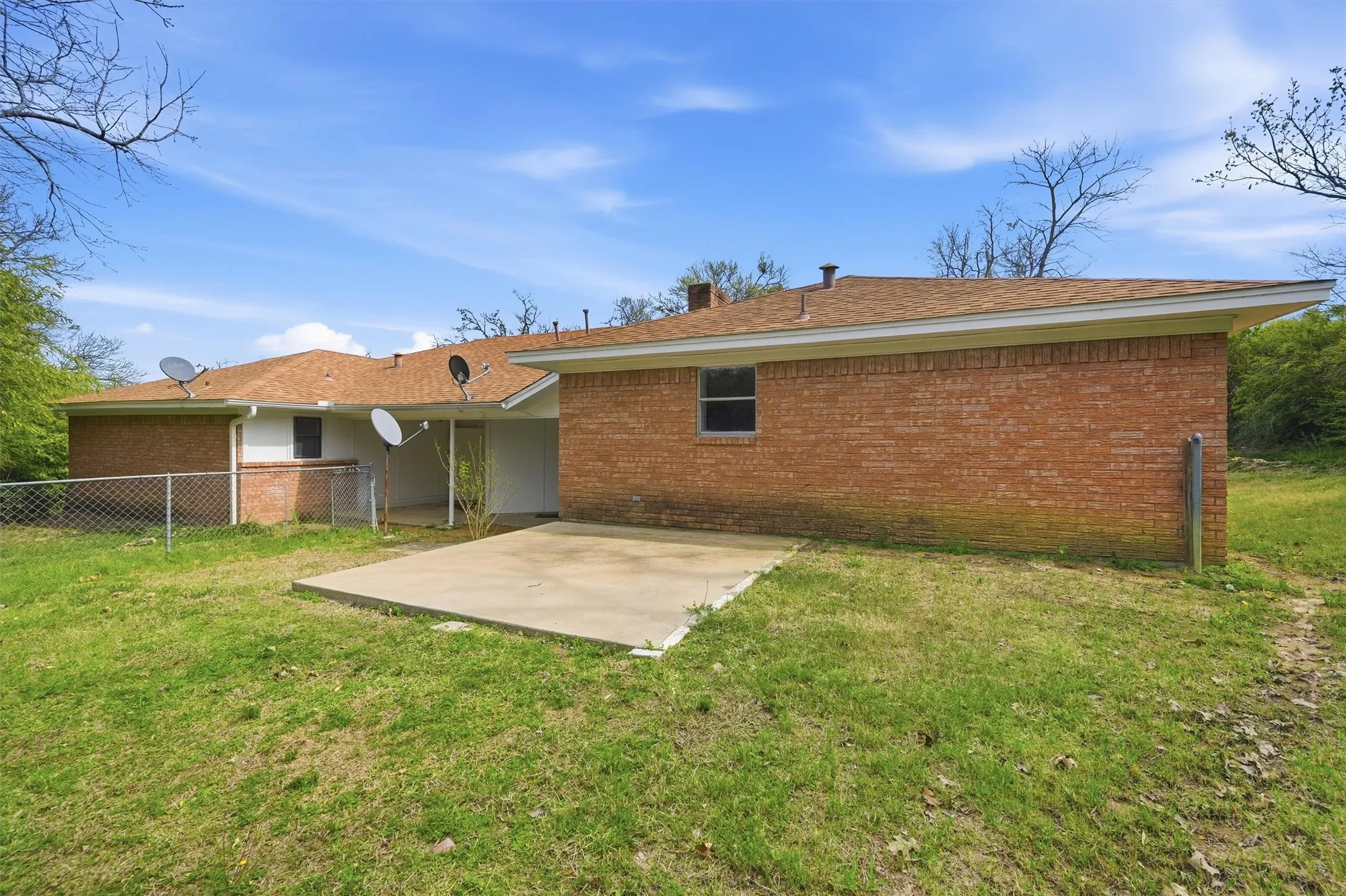 Duplex For Sale in Grayson County , 421 & 423 N Carl Street, Sherman, Texas 75092, 4 Bedroom, 4 Bathroom, 2 Garage spaces, 2,529 Sqft, built in 1960, mls#21211900, Real Estate Agent in Sherman, Homes For Sale in Grayson county, Homes For Sale in Sherman, Realtor in Sherman Texas, Real Estate Brokerage Independent Realty Texas, Luminita Cordes Realtor