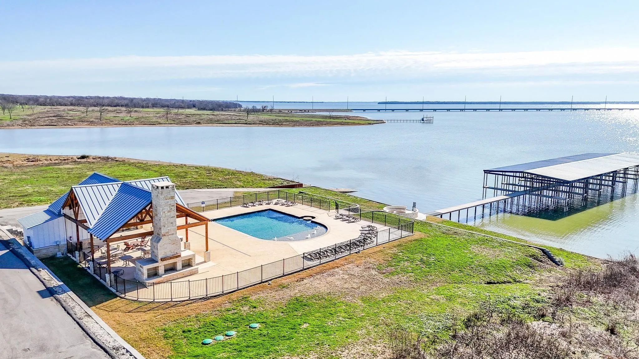 Community Pool, with Beautiful Views of Richland Chambers Lake!
