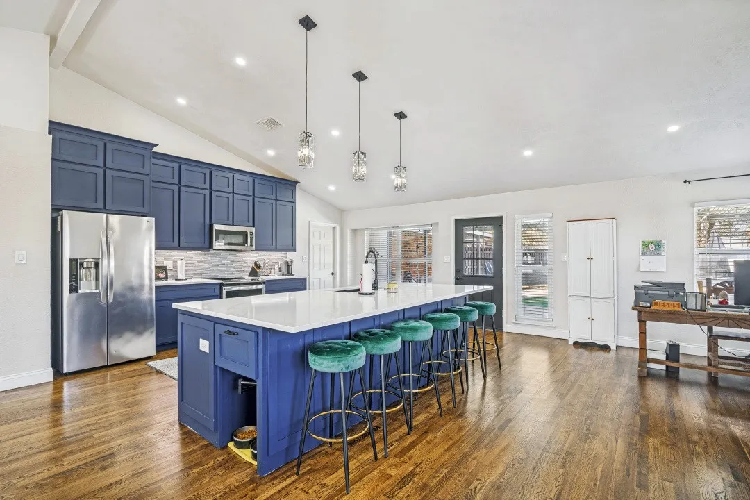Single Family Residence For Sale in Dallas County , 5301 Oceanport Drive, Garland, Texas 75043, 4 Bedroom, 3 Bathroom, Garage spaces, 2,245 Sqft, built in 1984, mls#21211336, Real Estate Agent in Garland, Homes For Sale in Dallas county, Homes For Sale in Garland, Realtor in Garland Texas, Real Estate Brokerage Independent Realty Texas, Luminita Cordes Realtor