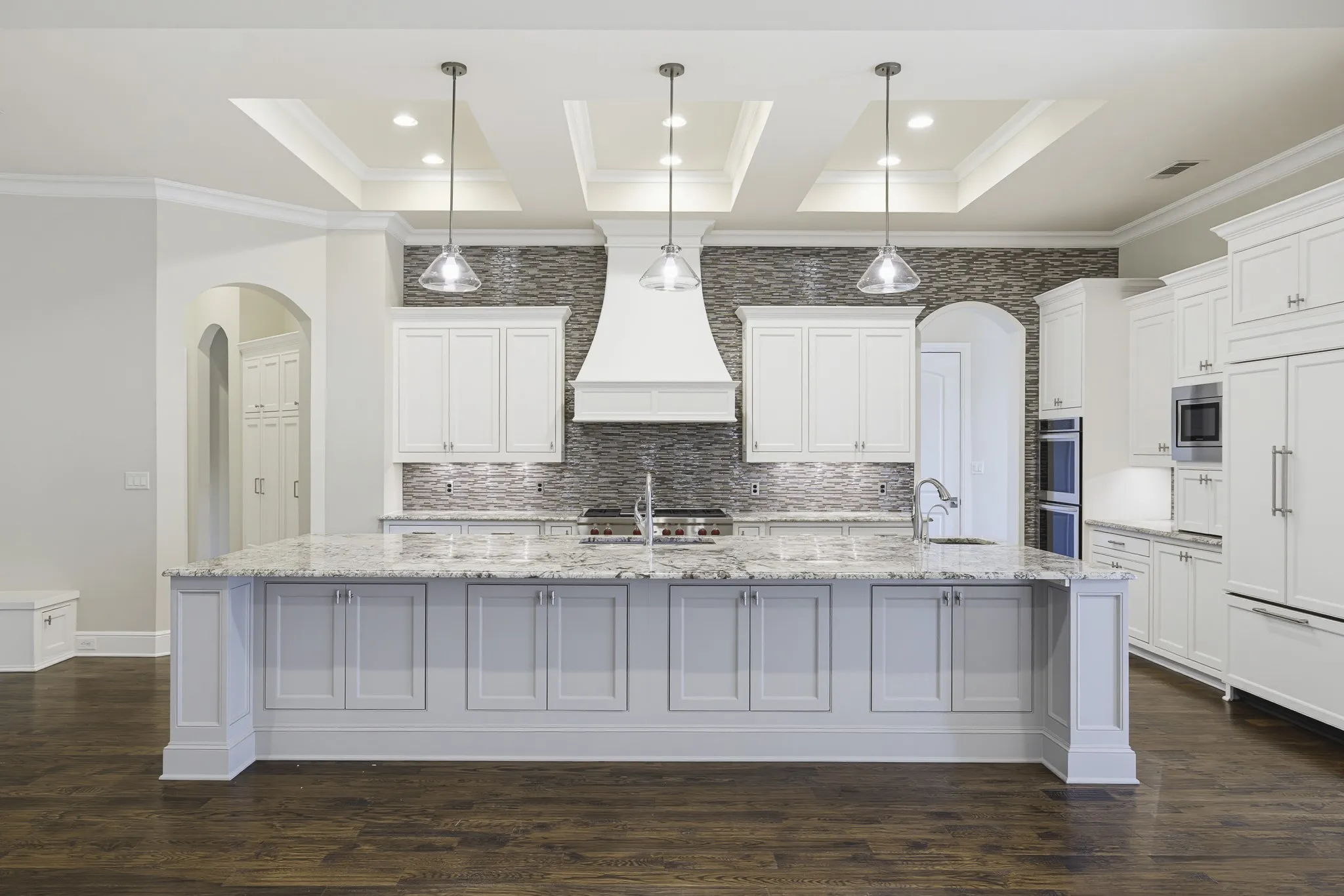 Single Family Residence For Sale in Tarrant County , 7001 Oakmont Terrace, Fort Worth, Texas 76132, 6 Bedroom, 5 Bathroom, 4 Garage spaces, 6,150 Sqft, built in 2013, Preowned, mls#21187745, Real Estate Agent in Fort Worth, Homes For Sale in Tarrant county, Homes For Sale in Fort Worth, Realtor in Fort Worth Texas, Real Estate Brokerage Independent Realty Texas, Luminita Cordes Realtor