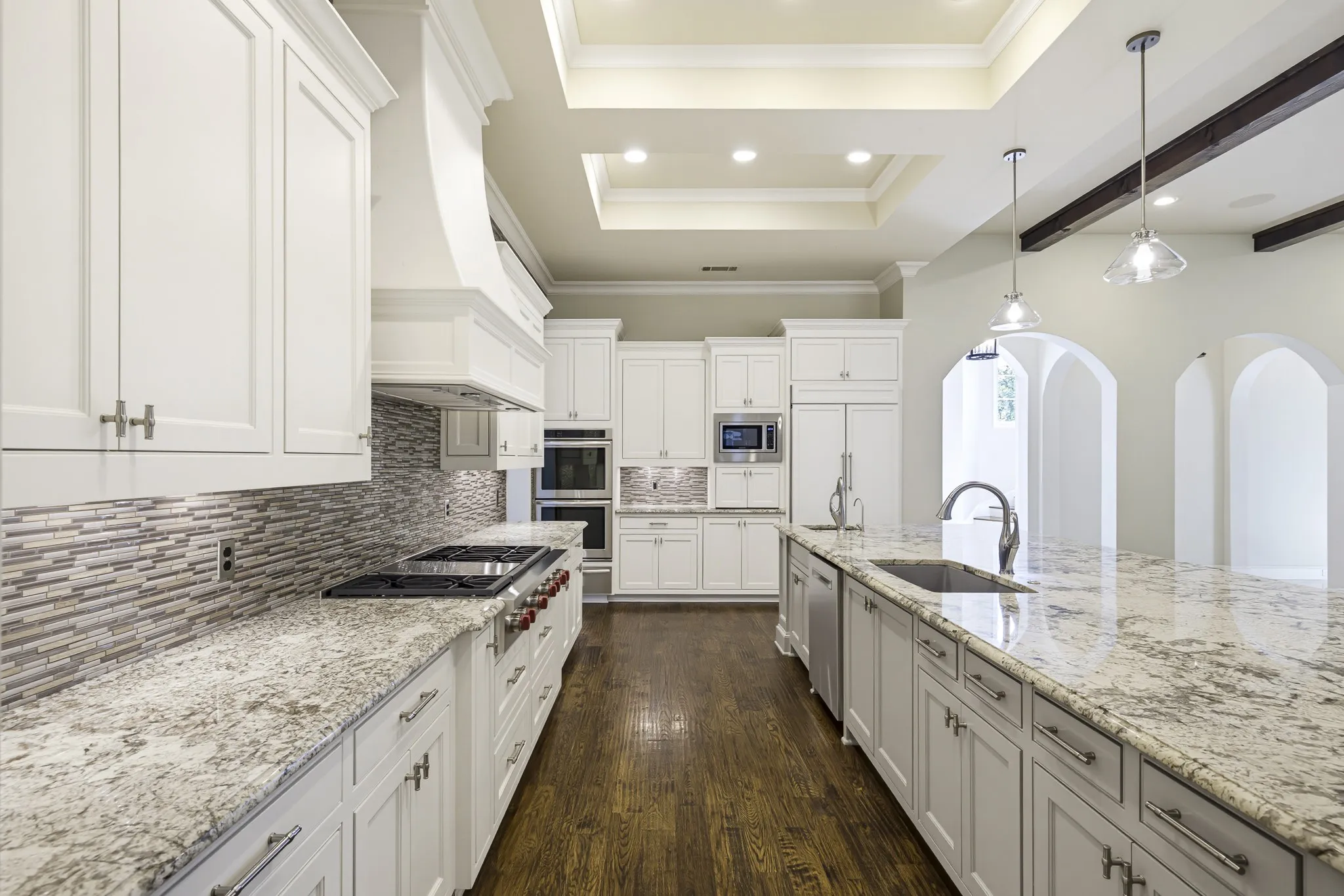 Single Family Residence For Sale in Tarrant County , 7001 Oakmont Terrace, Fort Worth, Texas 76132, 6 Bedroom, 5 Bathroom, 4 Garage spaces, 6,150 Sqft, built in 2013, Preowned, mls#21187745, Real Estate Agent in Fort Worth, Homes For Sale in Tarrant county, Homes For Sale in Fort Worth, Realtor in Fort Worth Texas, Real Estate Brokerage Independent Realty Texas, Luminita Cordes Realtor