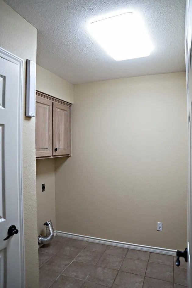 Single Family Residence For Sale in Henderson County , 1111 Lonnie Drive, Athens, Texas 75751, 3 Bedroom, 2 Bathroom, 2 Garage spaces, 2,757 Sqft, built in 2005, Price $413,550, mls#21212442, Real Estate Agent in Athens, Homes For Sale in Henderson county, Homes For Sale in Athens, Realtor in Athens Texas, Real Estate Brokerage Independent Realty Texas, Luminita Cordes Realtor