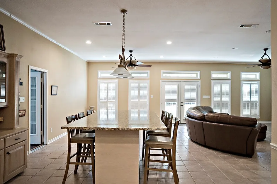 Single Family Residence For Sale in Henderson County , 1111 Lonnie Drive, Athens, Texas 75751, 3 Bedroom, 2 Bathroom, 2 Garage spaces, 2,757 Sqft, built in 2005, Price $413,550, mls#21212442, Real Estate Agent in Athens, Homes For Sale in Henderson county, Homes For Sale in Athens, Realtor in Athens Texas, Real Estate Brokerage Independent Realty Texas, Luminita Cordes Realtor