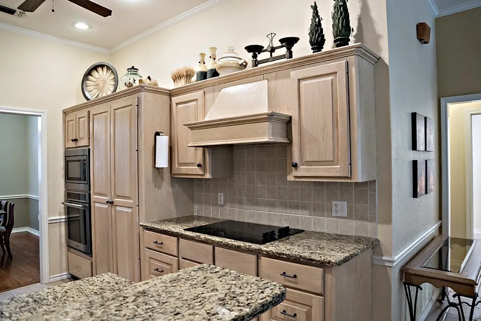 Single Family Residence For Sale in Henderson County , 1111 Lonnie Drive, Athens, Texas 75751, 3 Bedroom, 2 Bathroom, 2 Garage spaces, 2,757 Sqft, built in 2005, Price $413,550, mls#21212442, Real Estate Agent in Athens, Homes For Sale in Henderson county, Homes For Sale in Athens, Realtor in Athens Texas, Real Estate Brokerage Independent Realty Texas, Luminita Cordes Realtor