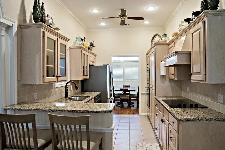 Single Family Residence For Sale in Henderson County , 1111 Lonnie Drive, Athens, Texas 75751, 3 Bedroom, 2 Bathroom, 2 Garage spaces, 2,757 Sqft, built in 2005, Price $413,550, mls#21212442, Real Estate Agent in Athens, Homes For Sale in Henderson county, Homes For Sale in Athens, Realtor in Athens Texas, Real Estate Brokerage Independent Realty Texas, Luminita Cordes Realtor
