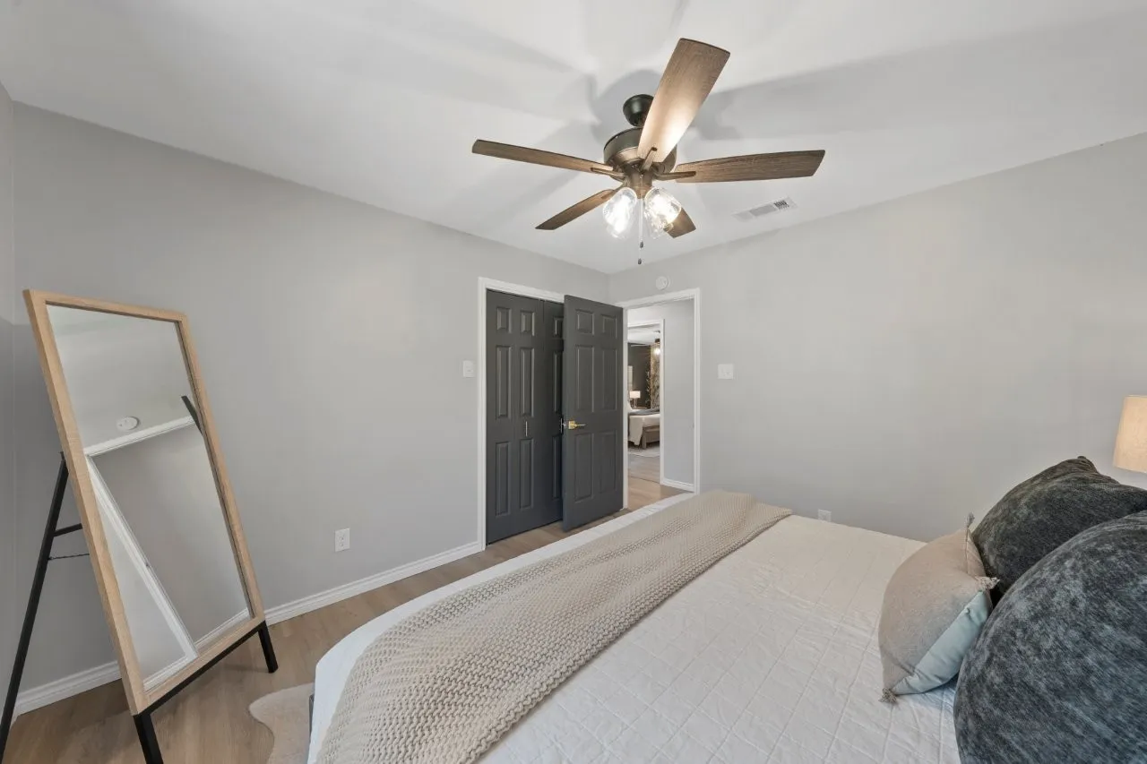 Single Family Residence For Sale in Mc Lennan County , 1190 Greenwood Lane, Waco, Texas 76705, 3 Bedroom, 2 Bathroom, Garage spaces, 2,364 Sqft, built in 1978, Preowned, mls#21212089, Real Estate Agent in Waco, Homes For Sale in Mc Lennan county, Homes For Sale in Waco, Realtor in Waco Texas, Real Estate Brokerage Independent Realty Texas, Luminita Cordes Realtor