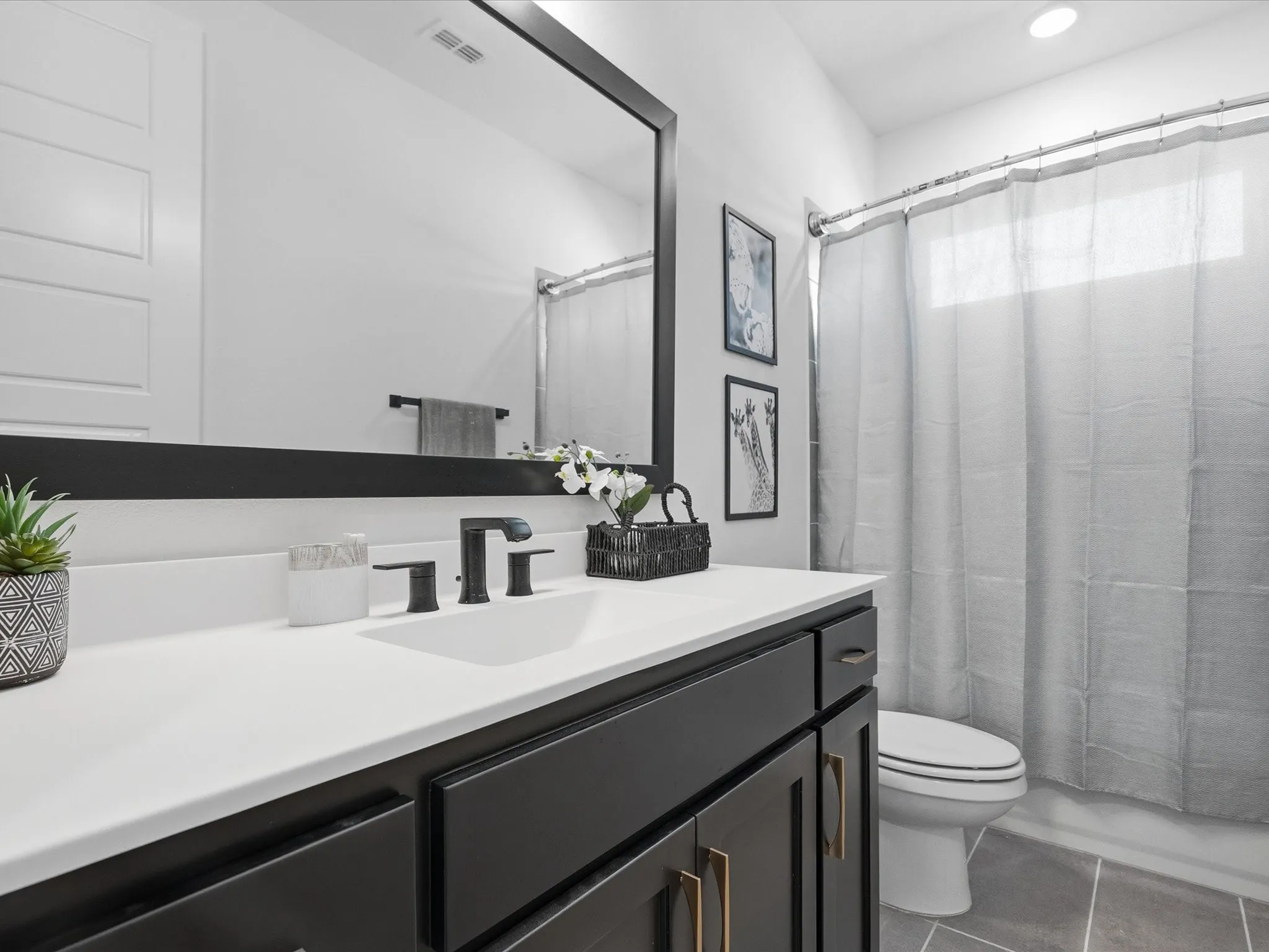 Single Family Residence For Sale in Collin County , 2504 Danea Court, Celina, Texas 75009, 4 Bedroom, 4 Bathroom, 3 Garage spaces, 3,197 Sqft, built in 2024, mls#21212353, Real Estate Agent in Celina, Homes For Sale in Collin county, Homes For Sale in Celina, Realtor in Celina Texas, Real Estate Brokerage Independent Realty Texas, Luminita Cordes Realtor