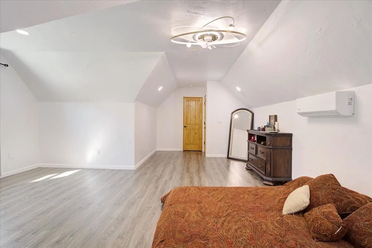 Single Family Residence For Sale in Titus County , 471 CR 2850, Pittsburg, Texas 75686, 4 Bedroom, 3 Bathroom, 2 Garage spaces, 2,633 Sqft, built in 2024, Preowned, mls#21212313, Real Estate Agent in Pittsburg, Homes For Sale in Titus county, Homes For Sale in Pittsburg, Realtor in Pittsburg Texas, Real Estate Brokerage Independent Realty Texas, Luminita Cordes Realtor
