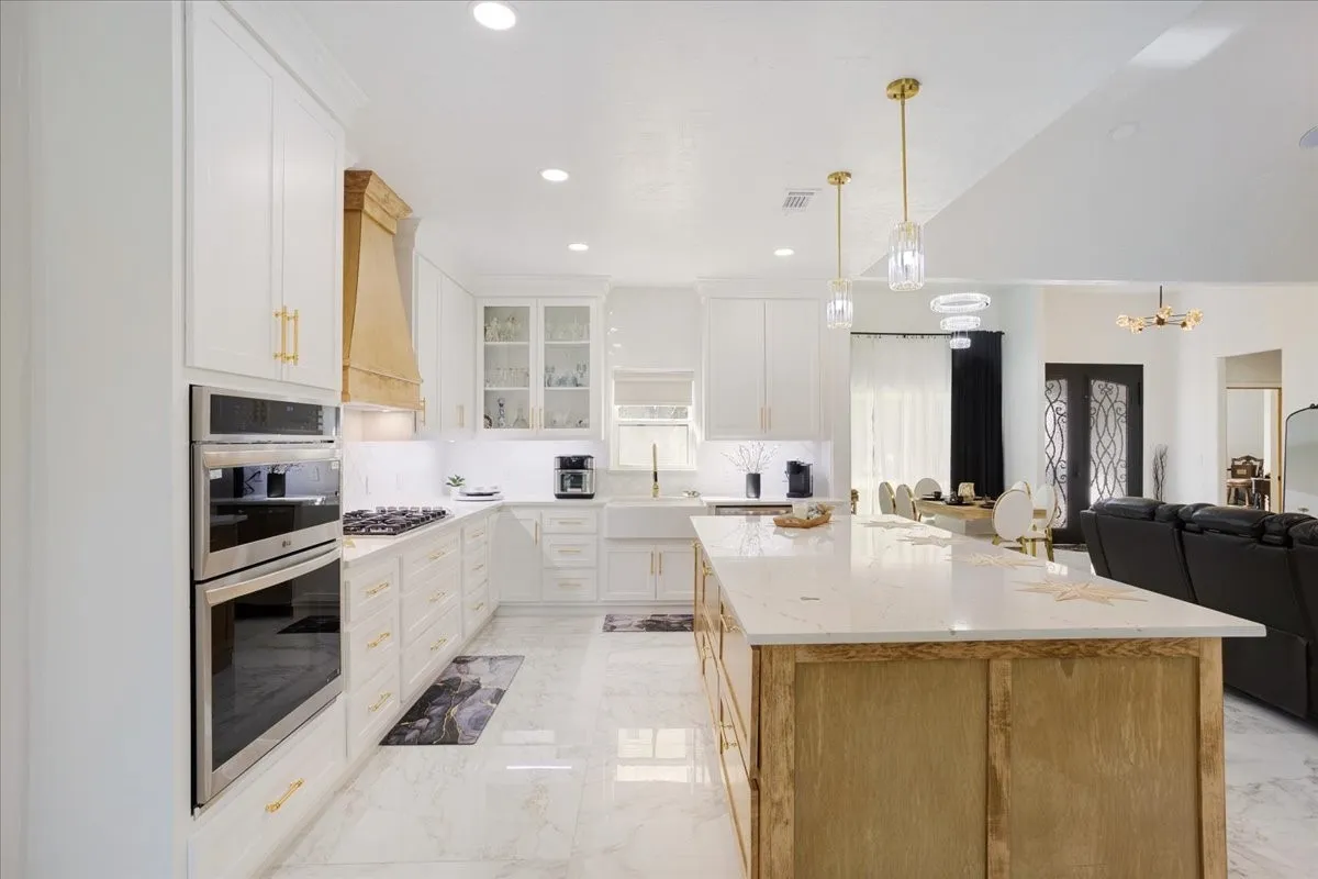 Single Family Residence For Sale in Titus County , 471 CR 2850, Pittsburg, Texas 75686, 4 Bedroom, 3 Bathroom, 2 Garage spaces, 2,633 Sqft, built in 2024, Preowned, mls#21212313, Real Estate Agent in Pittsburg, Homes For Sale in Titus county, Homes For Sale in Pittsburg, Realtor in Pittsburg Texas, Real Estate Brokerage Independent Realty Texas, Luminita Cordes Realtor